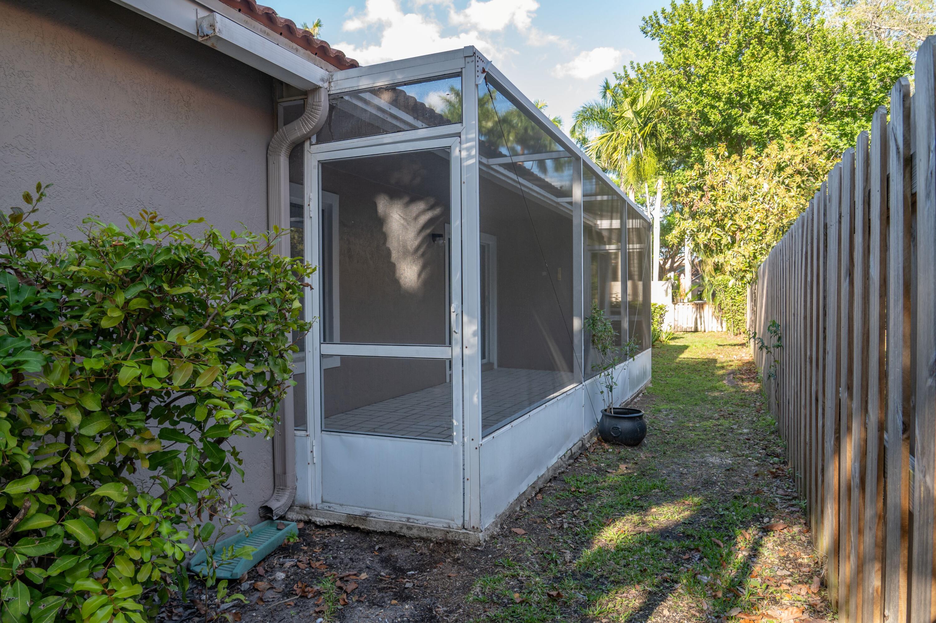 CENTRAL PARK LAKE - Residential