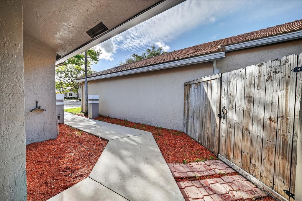 Photo of 10160 NW 3rd Court, Plantation, FL 33324 (MLS # B26007398)