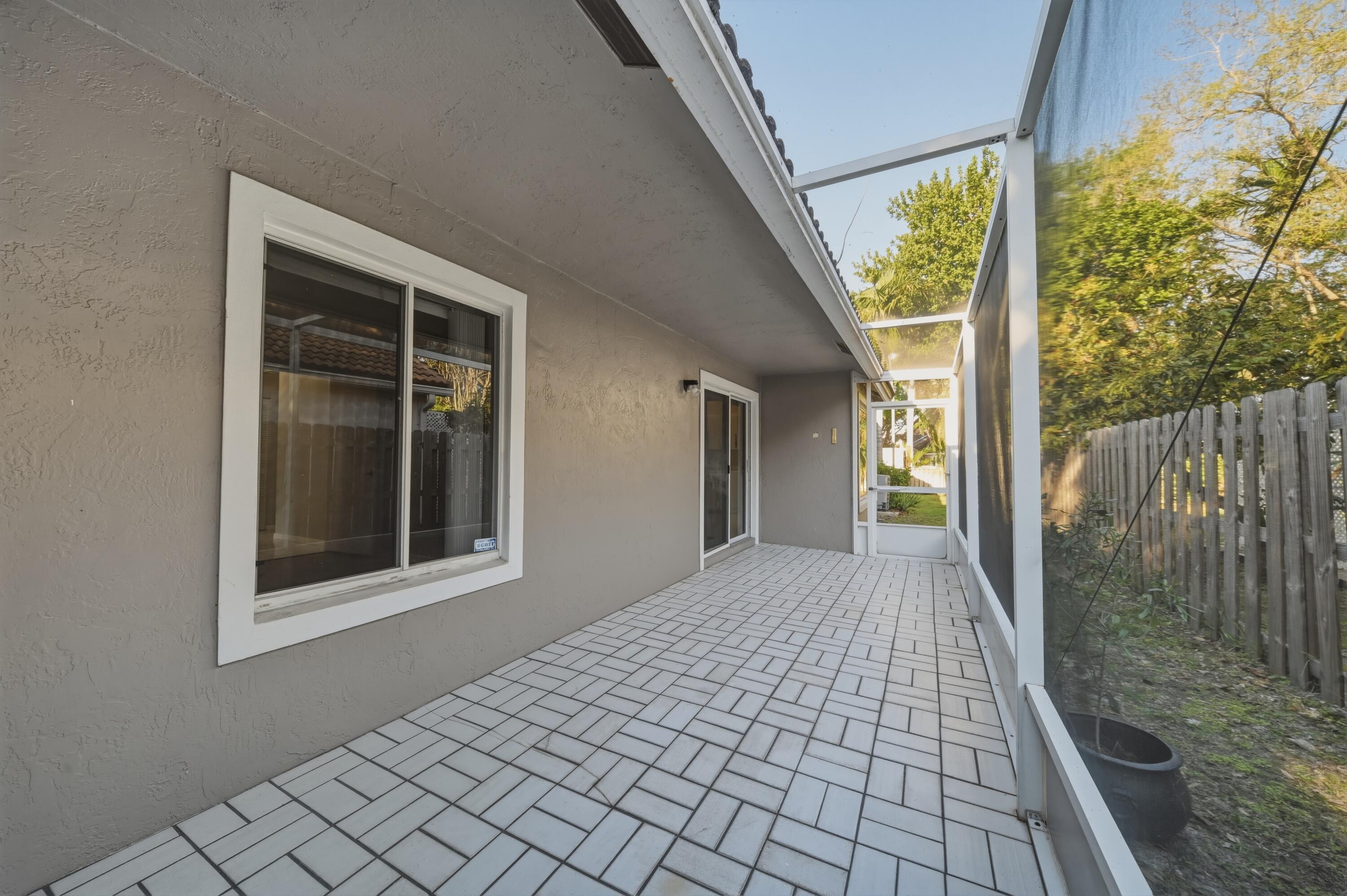 CENTRAL PARK LAKE - Residential