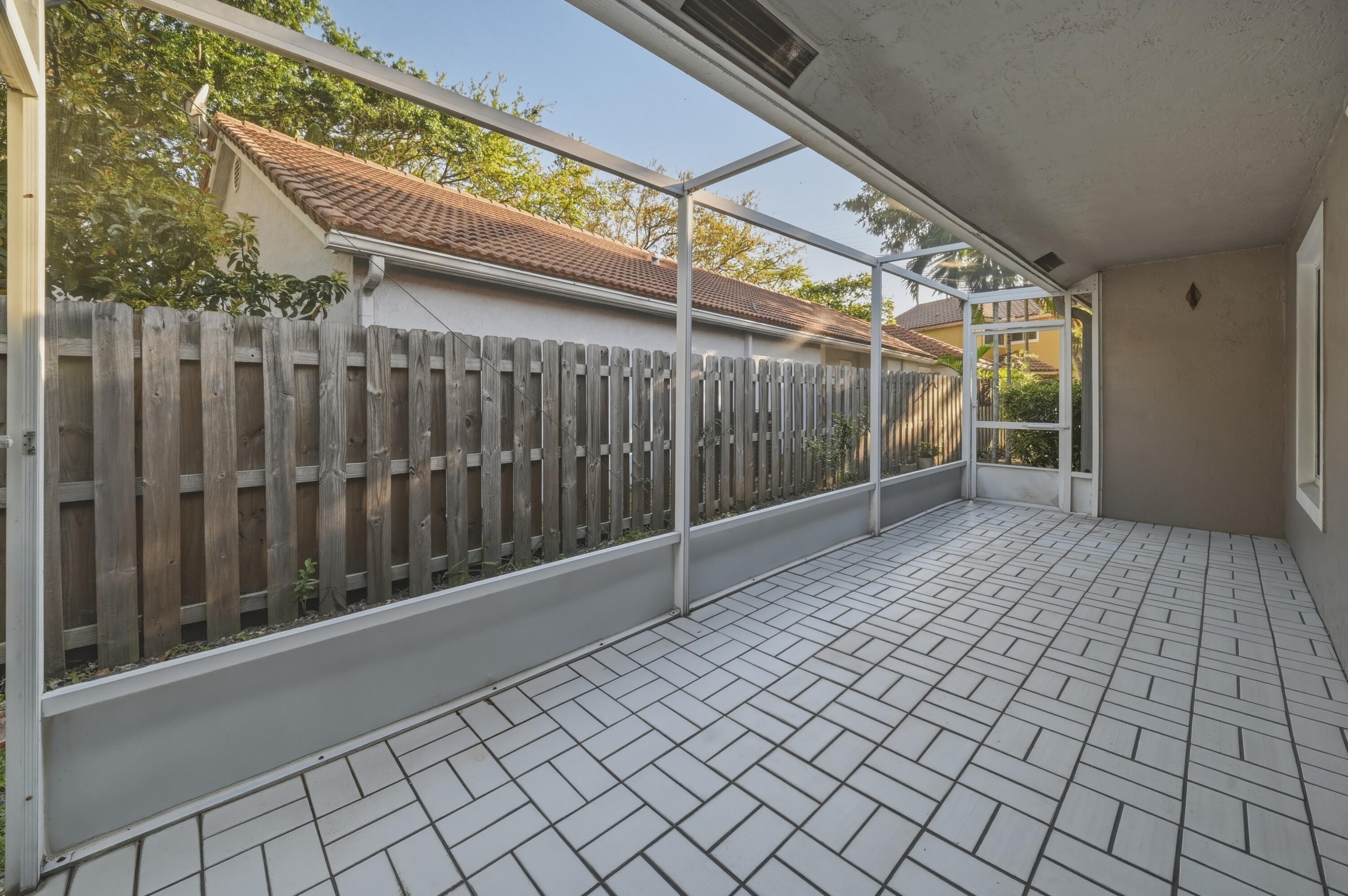 CENTRAL PARK LAKE - Residential