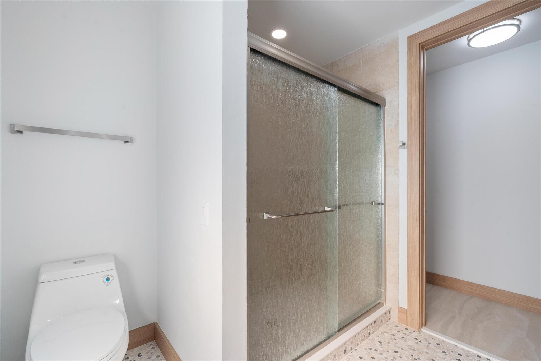 BAYTOWNE OF JONATHANS LAN - Residential