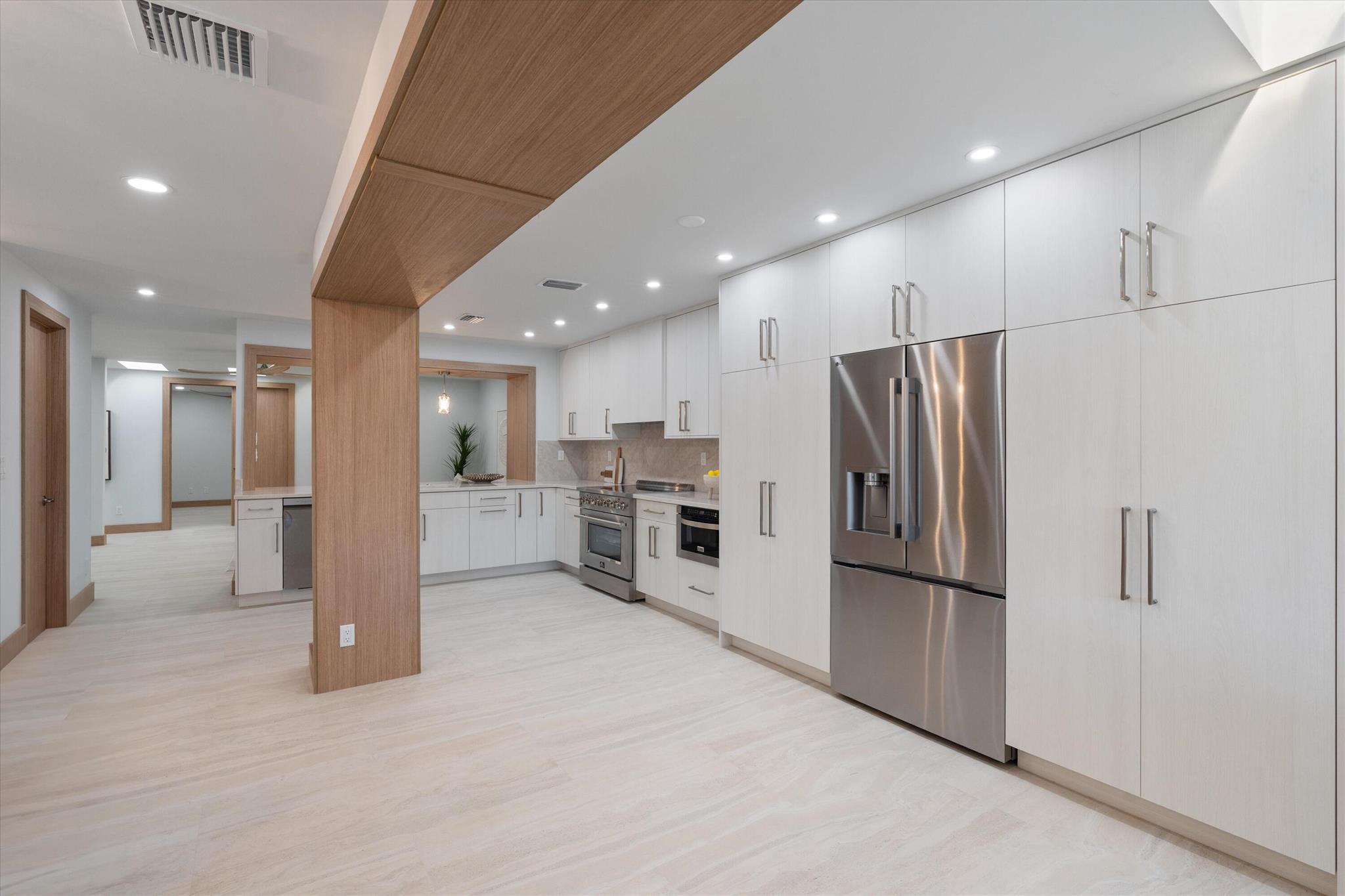 BAYTOWNE OF JONATHANS LAN - Residential