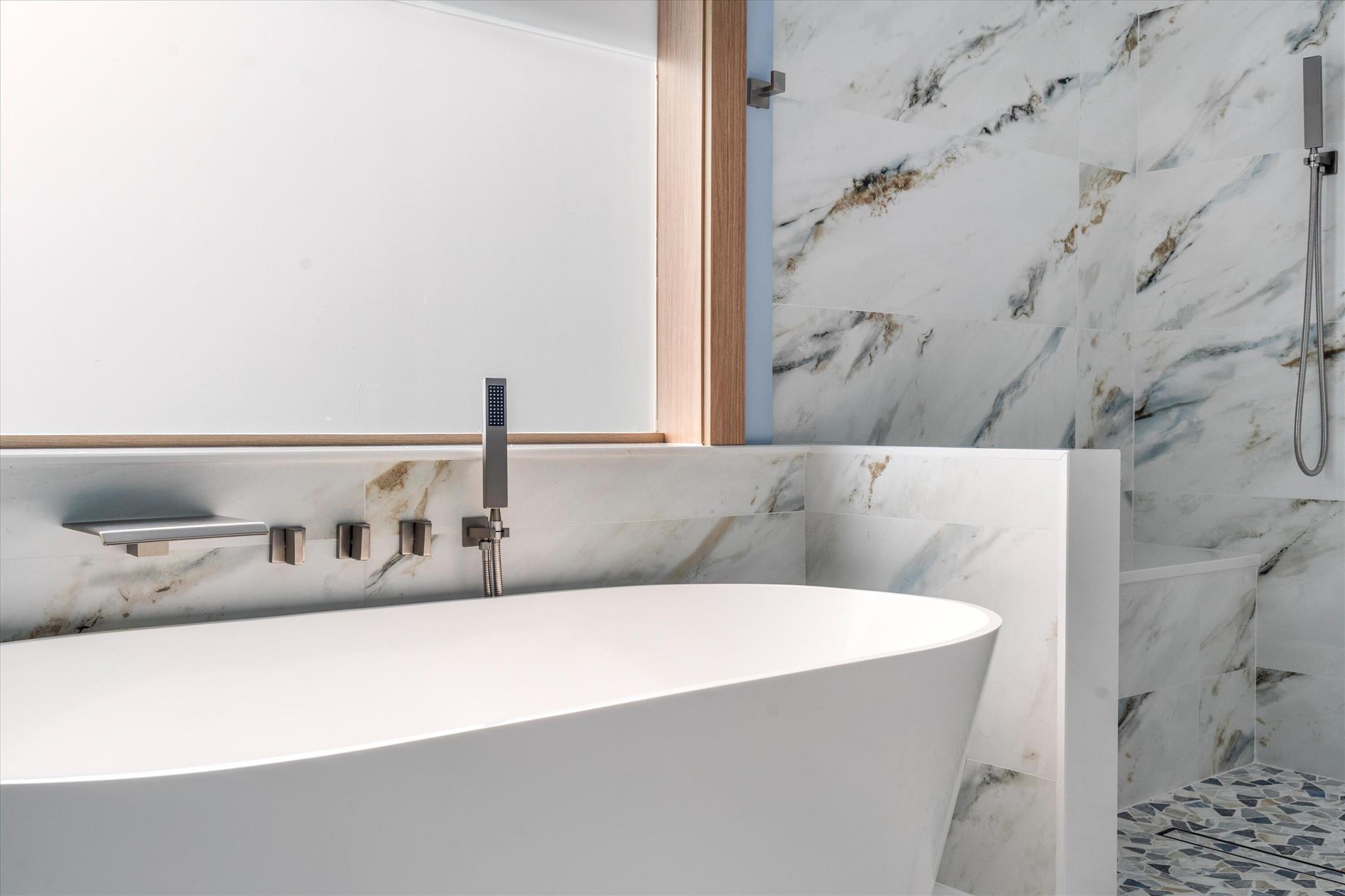 BAYTOWNE OF JONATHANS LAN - Residential