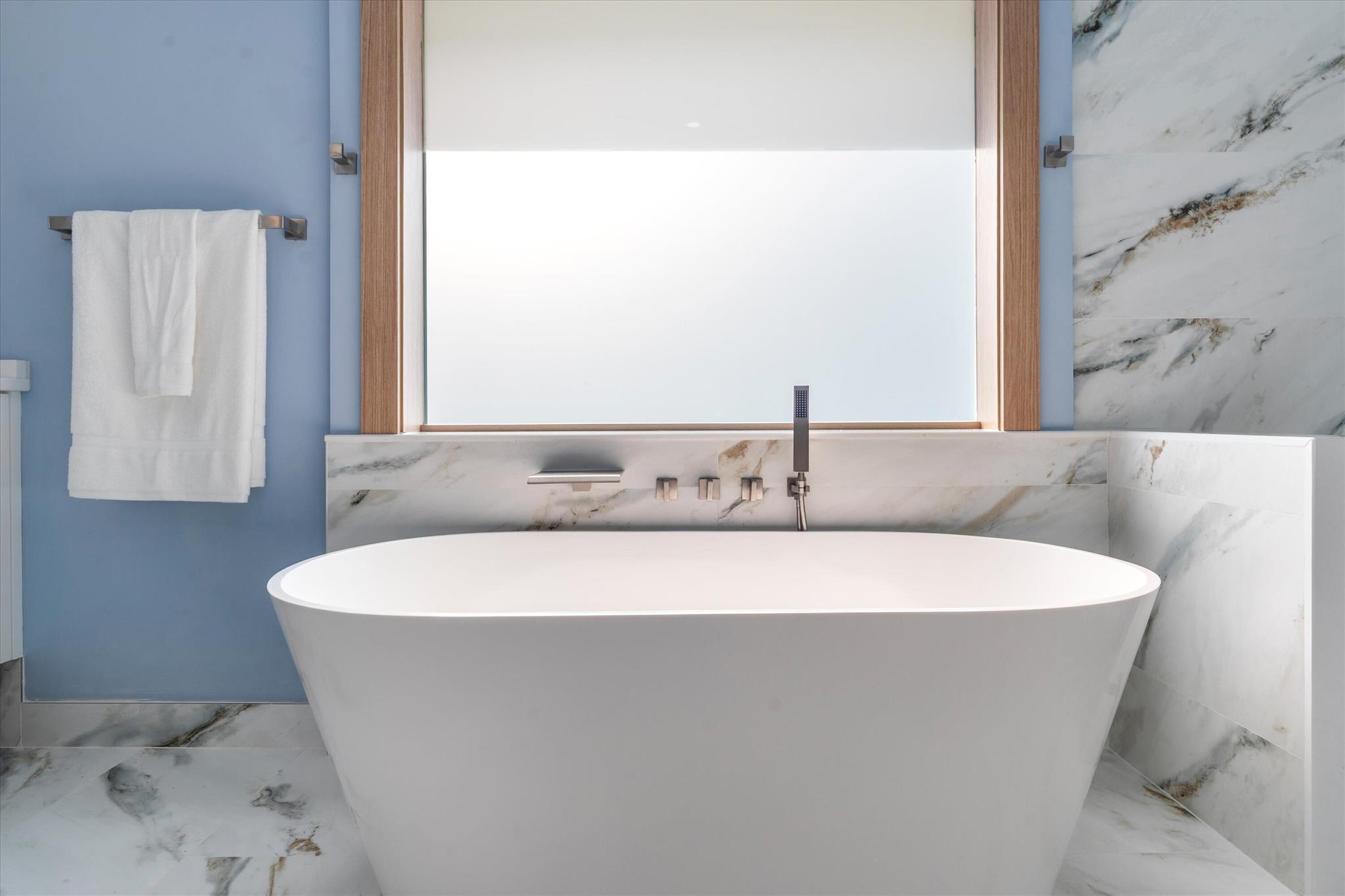 BAYTOWNE OF JONATHANS LAN - Residential