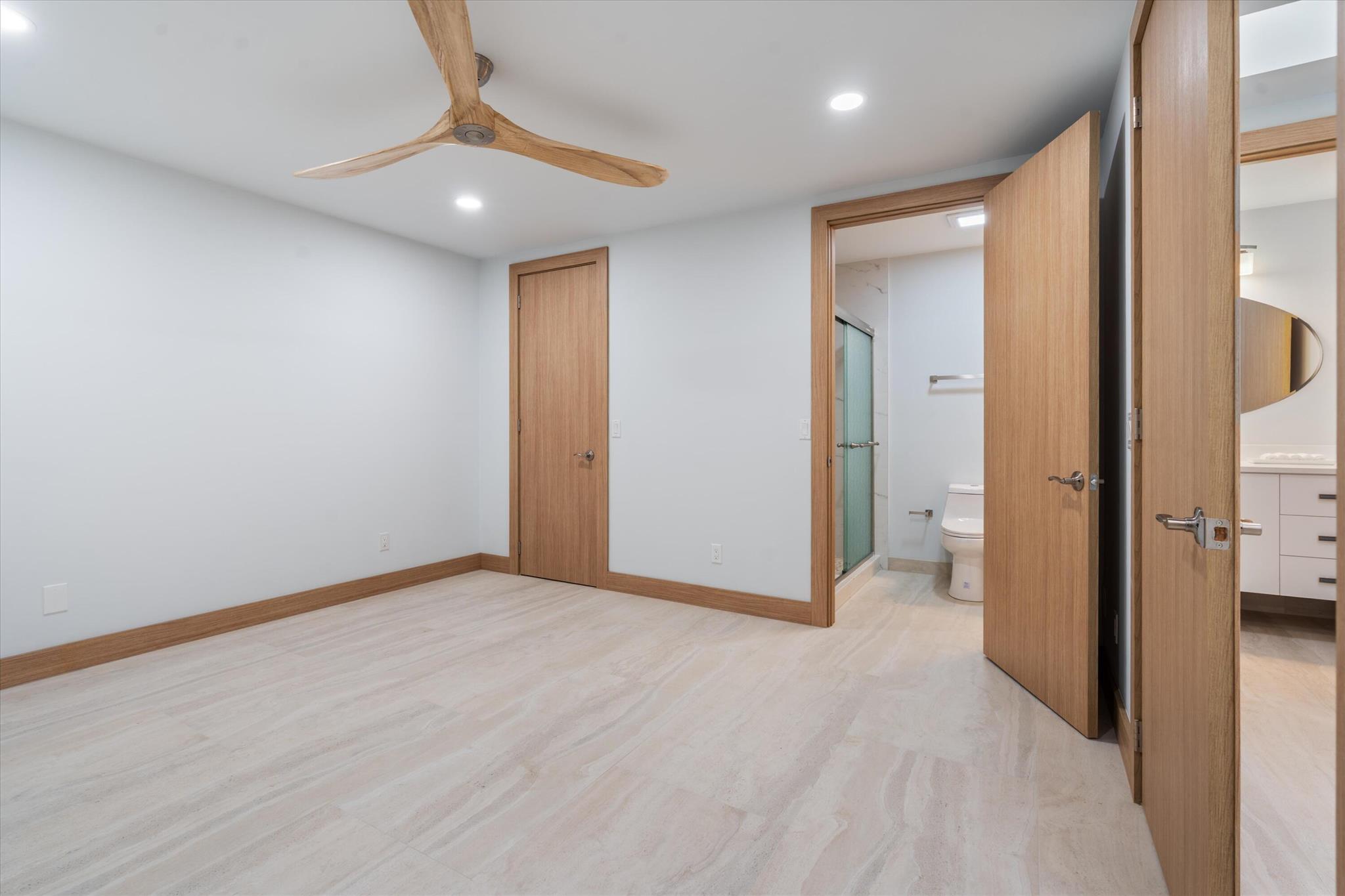 BAYTOWNE OF JONATHANS LAN - Residential