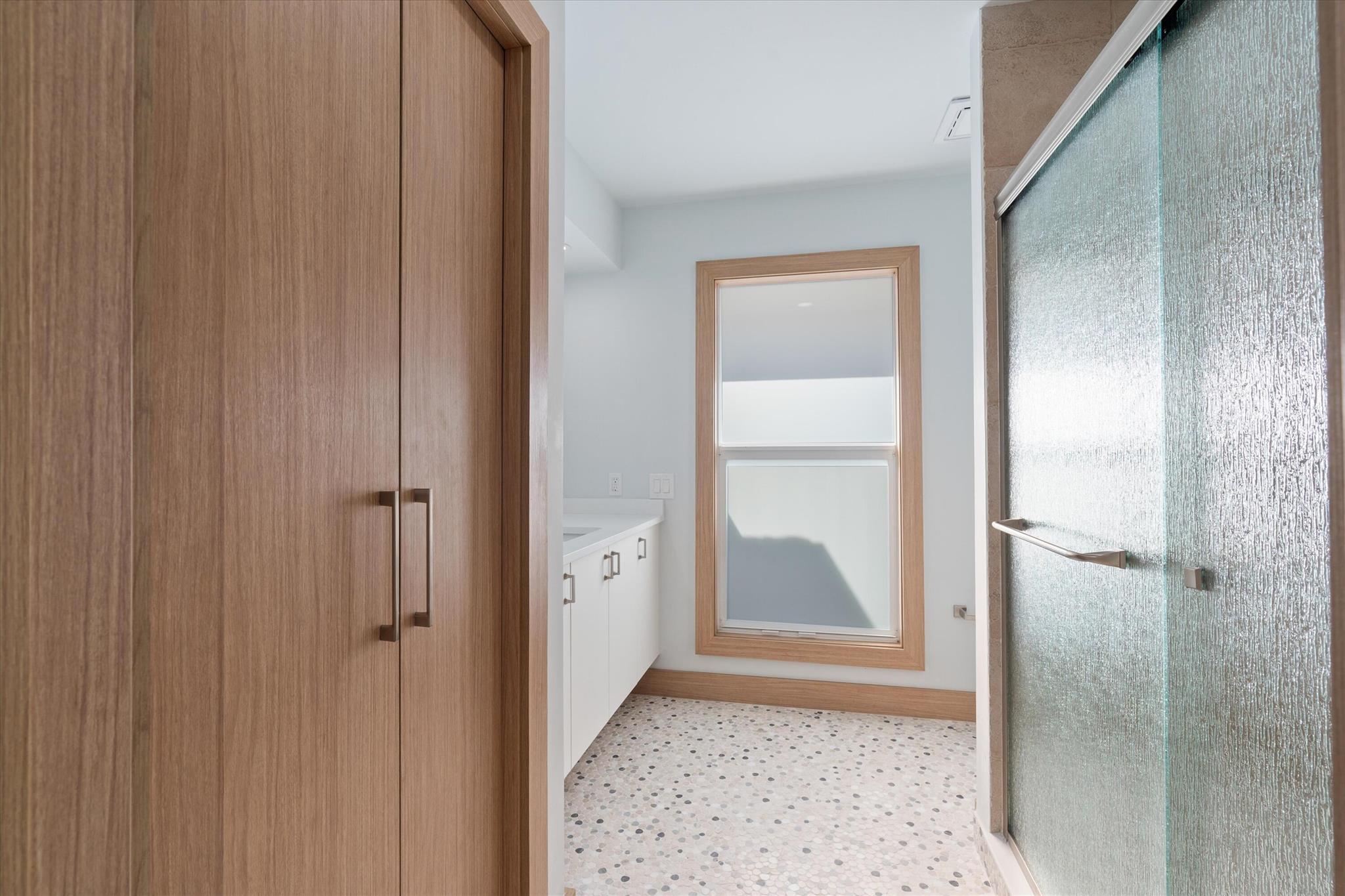 BAYTOWNE OF JONATHANS LAN - Residential