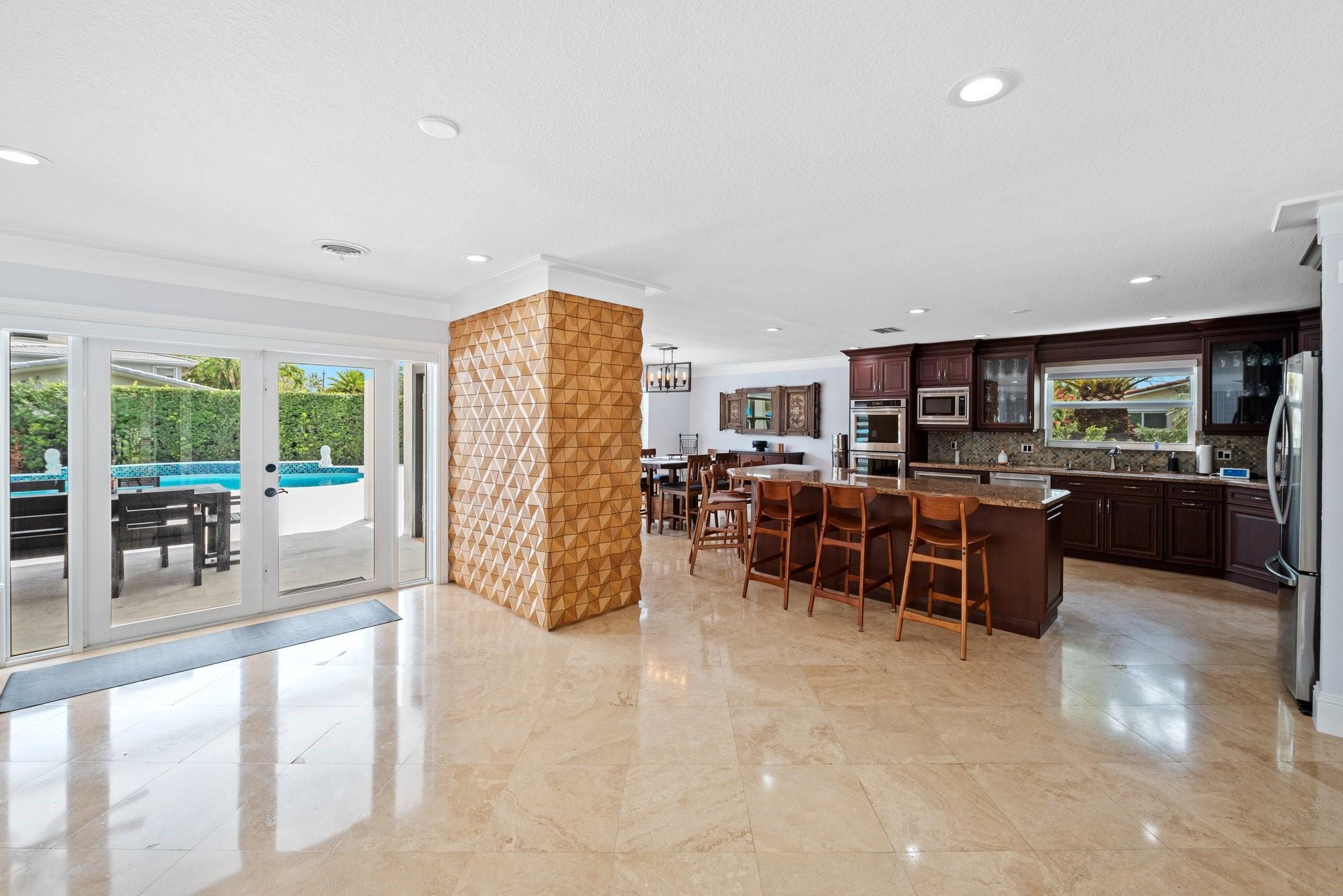 Hollywood Hills 6-22 B - Residential