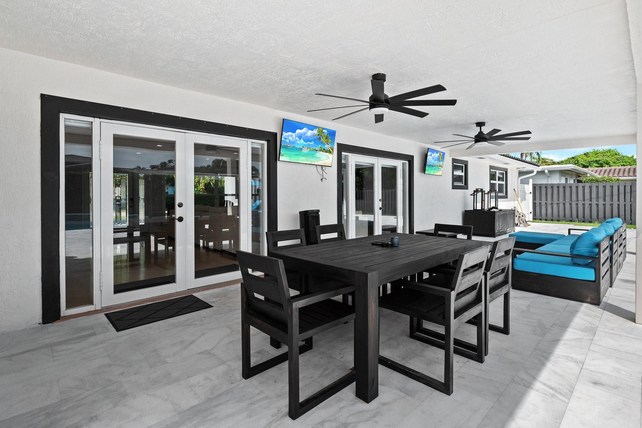 Hollywood Hills 6-22 B - Residential