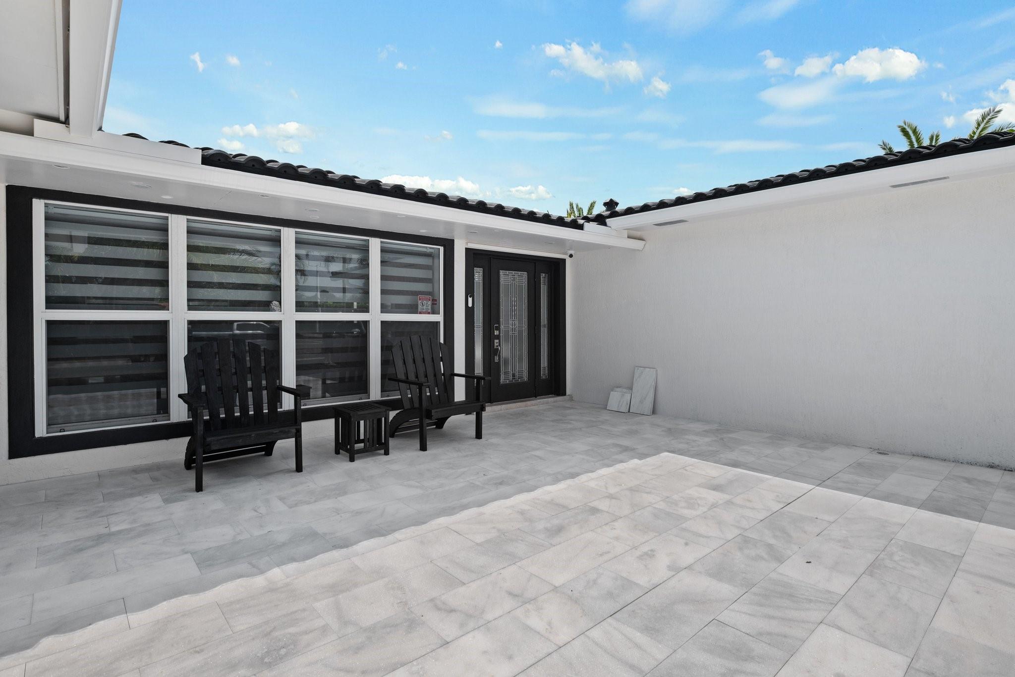 Hollywood Hills 6-22 B - Residential