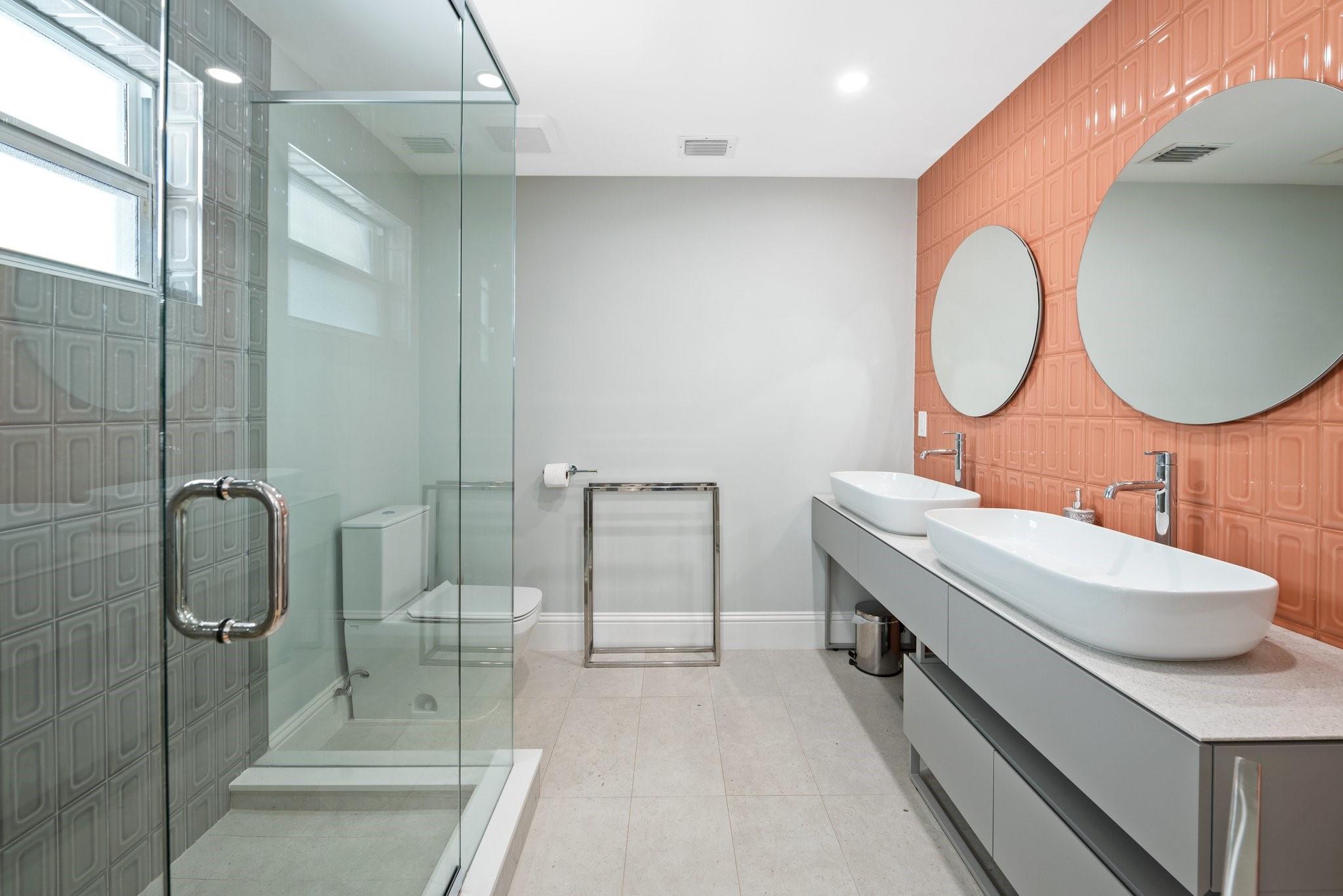 Hollywood Hills 6-22 B - Residential