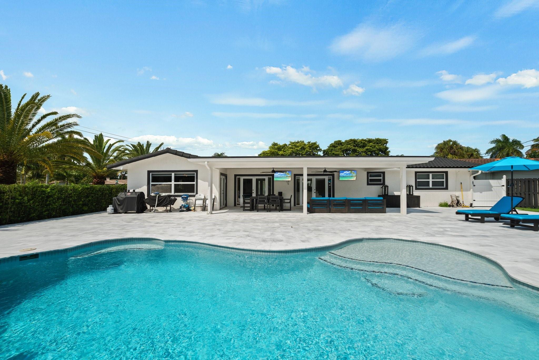 Hollywood Hills 6-22 B - Residential