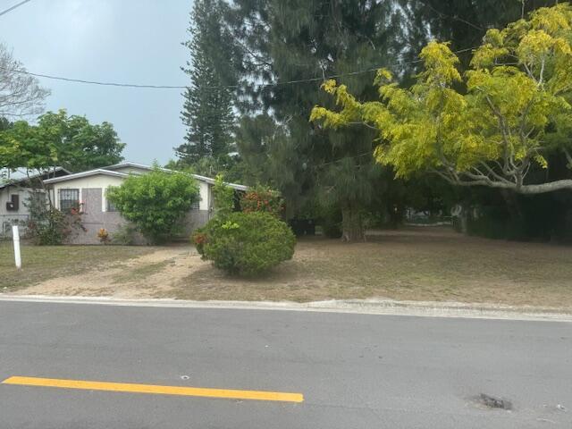 Live Real Estate Auction at the Property! Sat September 6 at 11am. Preview 30 minutes prior to sale. 10% due at time of sale. Must have a 5,000 cashier's check and a blank personal check in order to bid. 30 days to close. Guaranteed free and clear title. Suggested opening bid 49,000