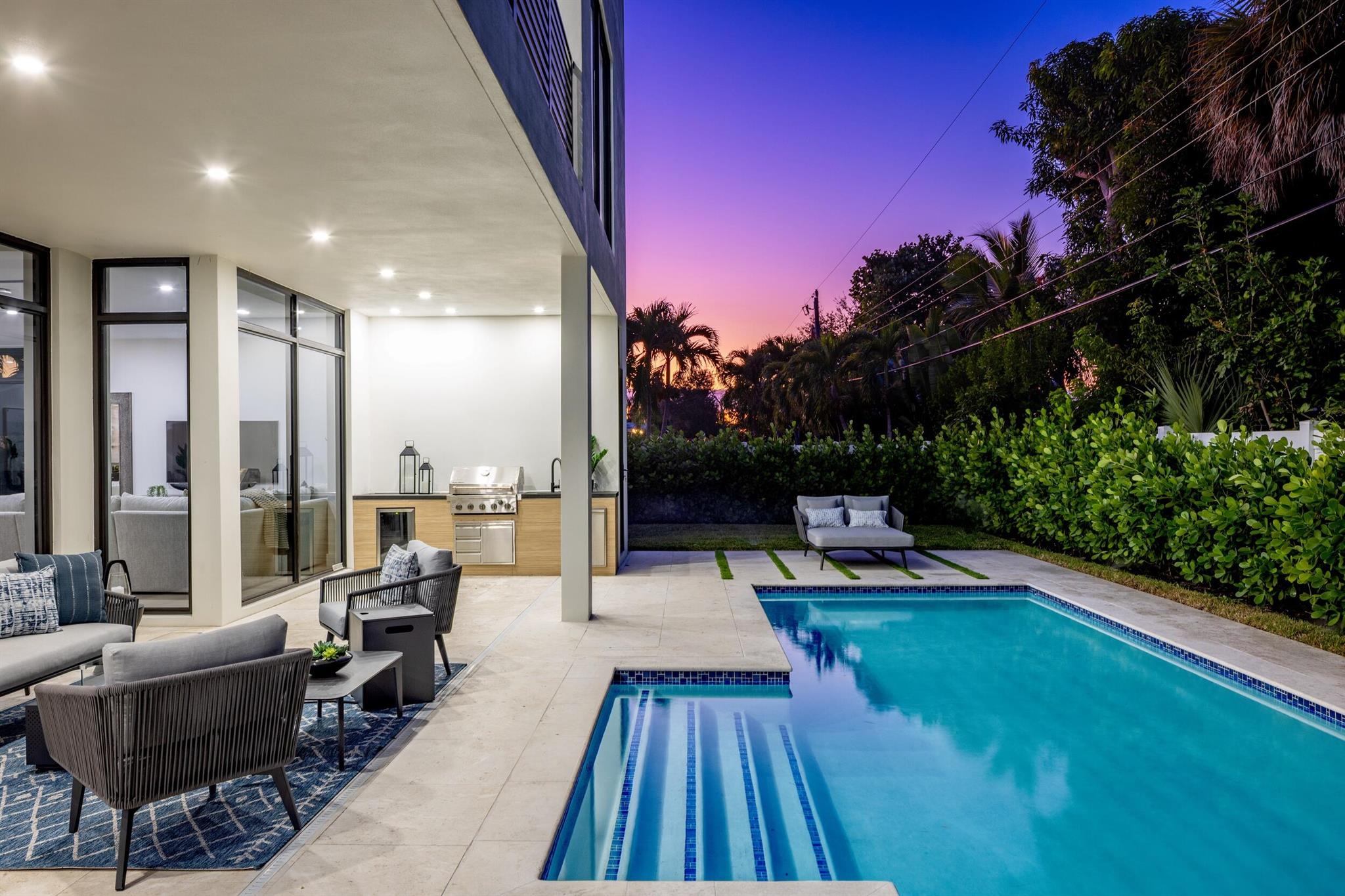 BOCA RATON SQUARE UNIT 2 - Residential