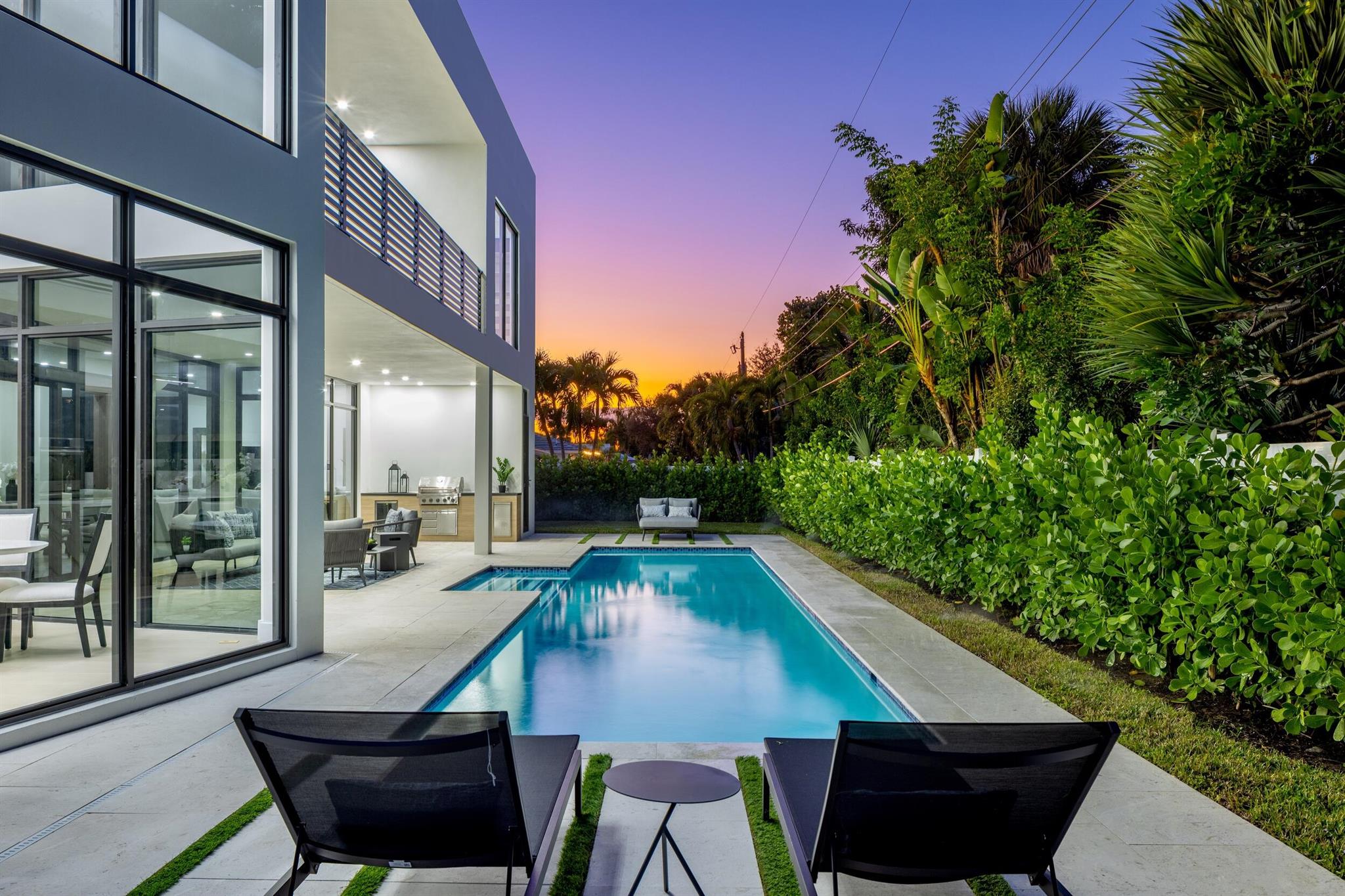 BOCA RATON SQUARE UNIT 2 - Residential