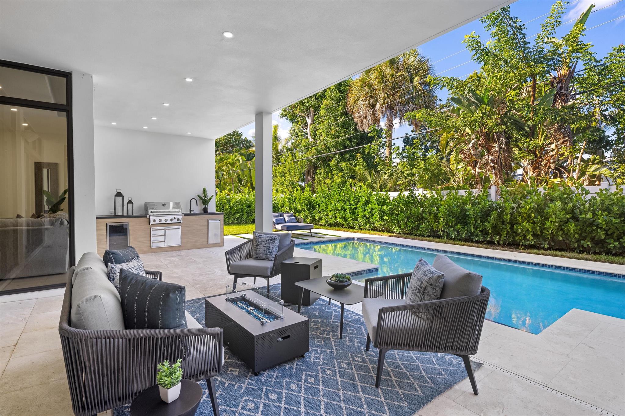 BOCA RATON SQUARE UNIT 2 - Residential