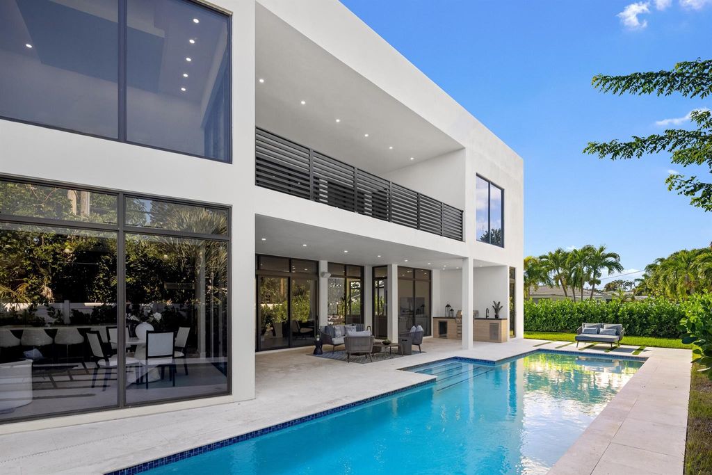 Photo of 957 SW 12th Street, Boca Raton, FL 33486 (MLS # R11143315)