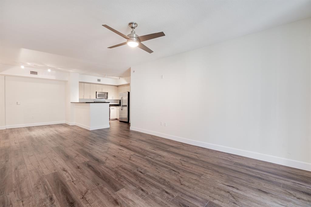 2421 NE 65th Street 309