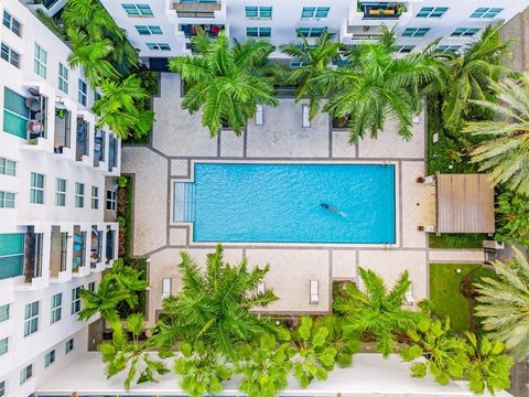 2421 NE 65th Street 309 Fort Lauderdale FL 33308