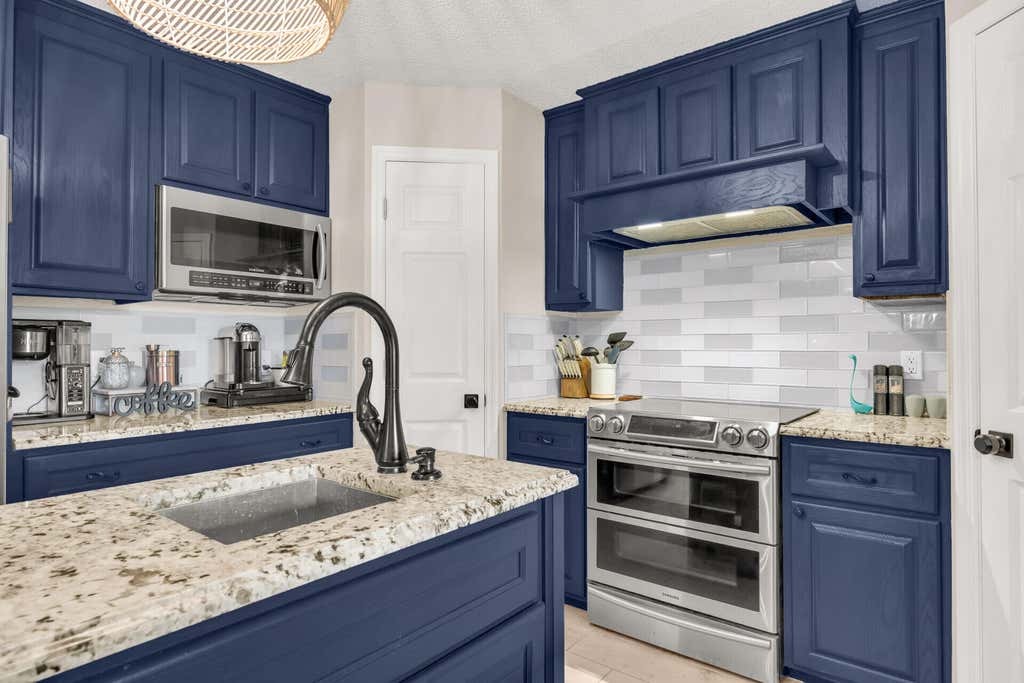 Photo of 2566 12TH Square SW, Vero Beach, FL 32968 (MLS # B26056108)