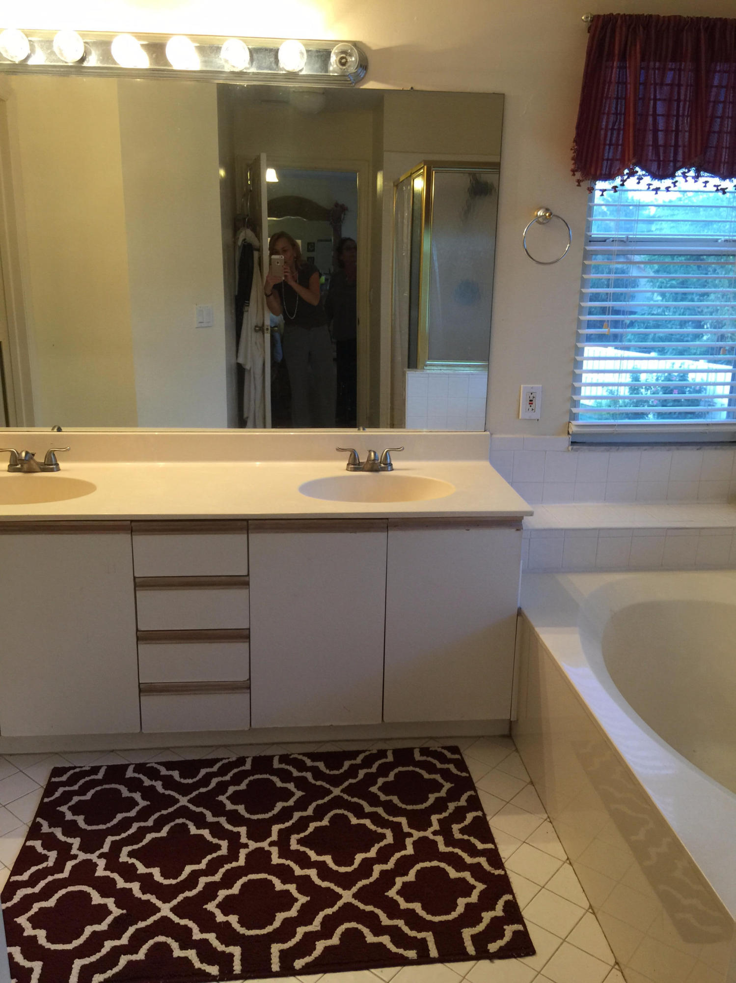 LAKE CHARLESTON 2 - Residential