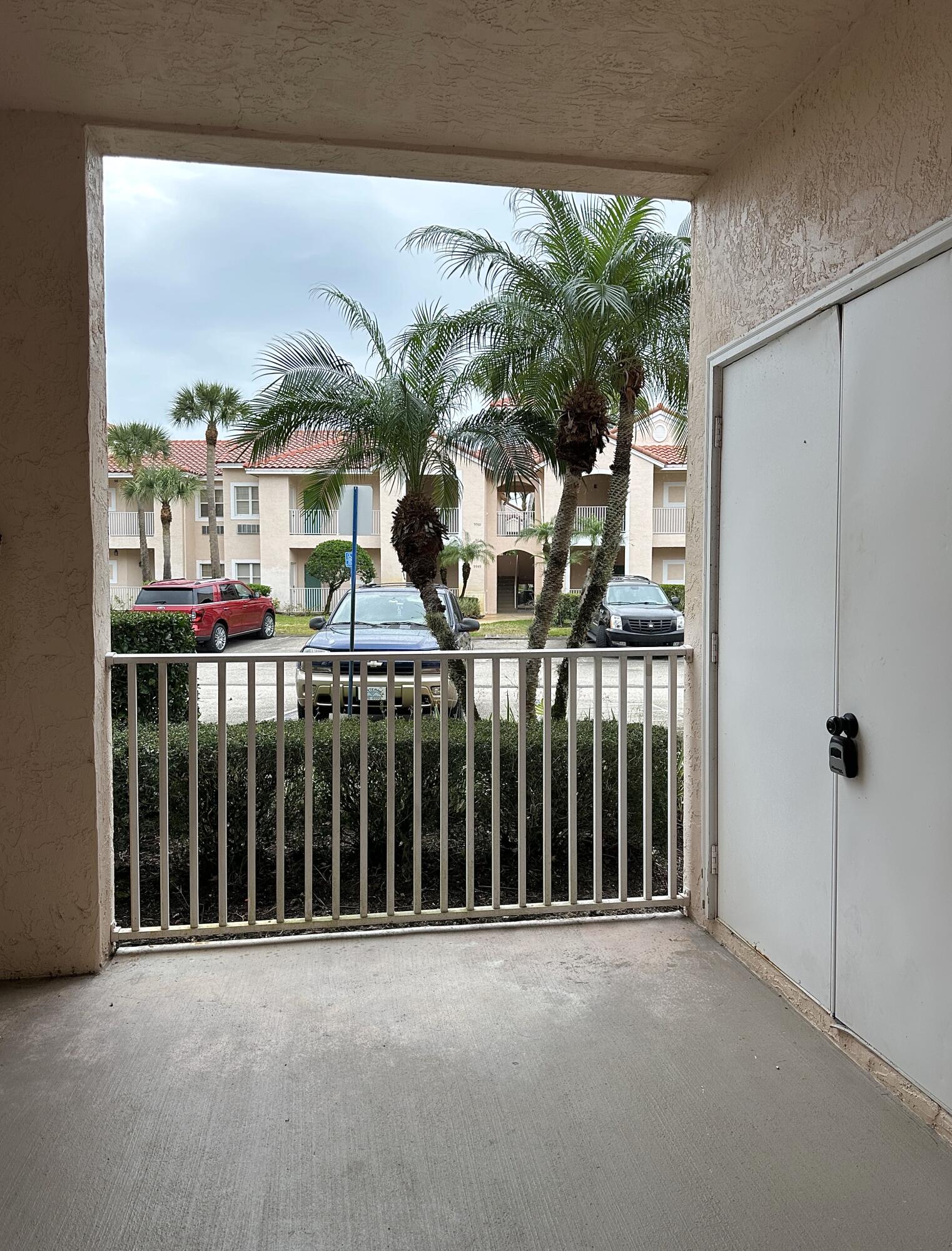 GOLF VILLAS II CONDOMINIUM - Residential