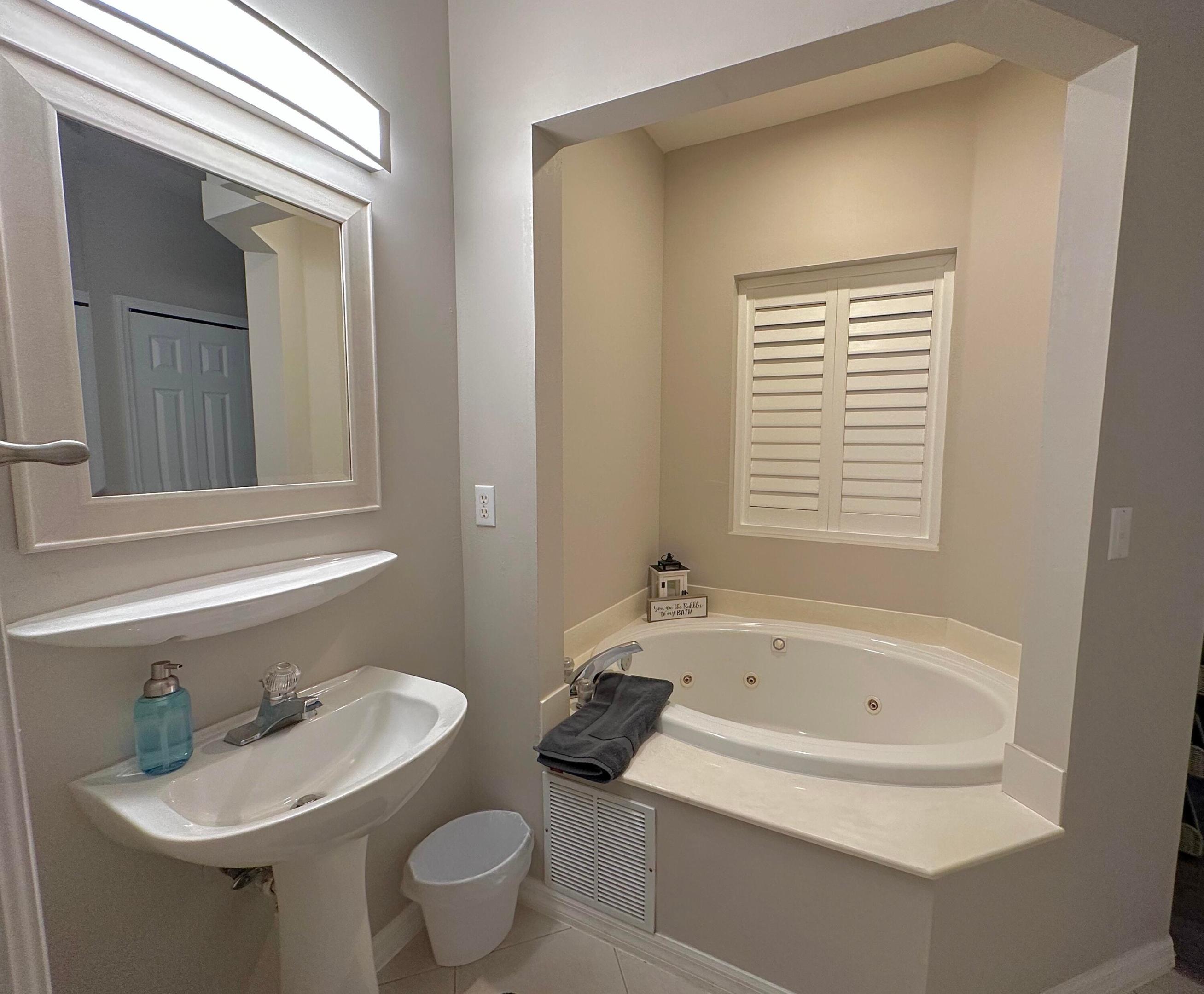 GOLF VILLAS II CONDOMINIUM - Residential