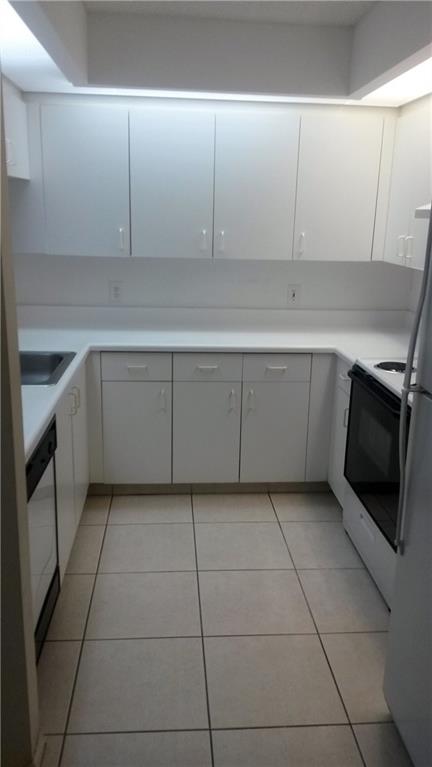 SUFFOLK AT CENTURY VILLAG - Residential Lease