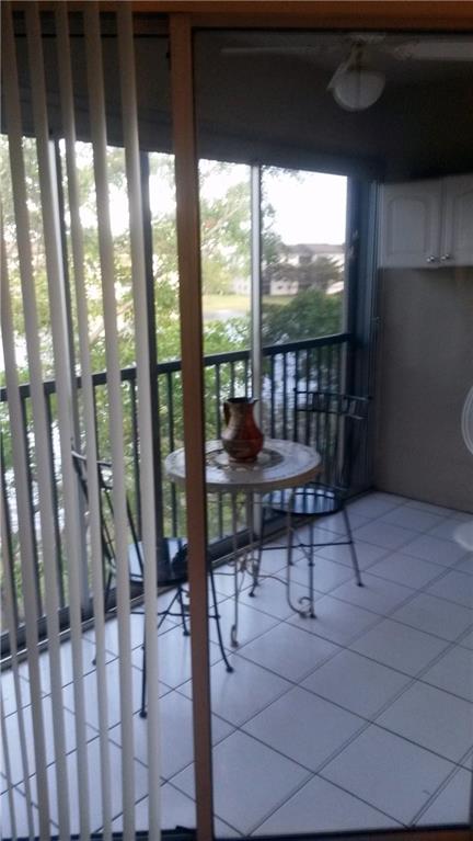 SUFFOLK AT CENTURY VILLAG - Residential Lease