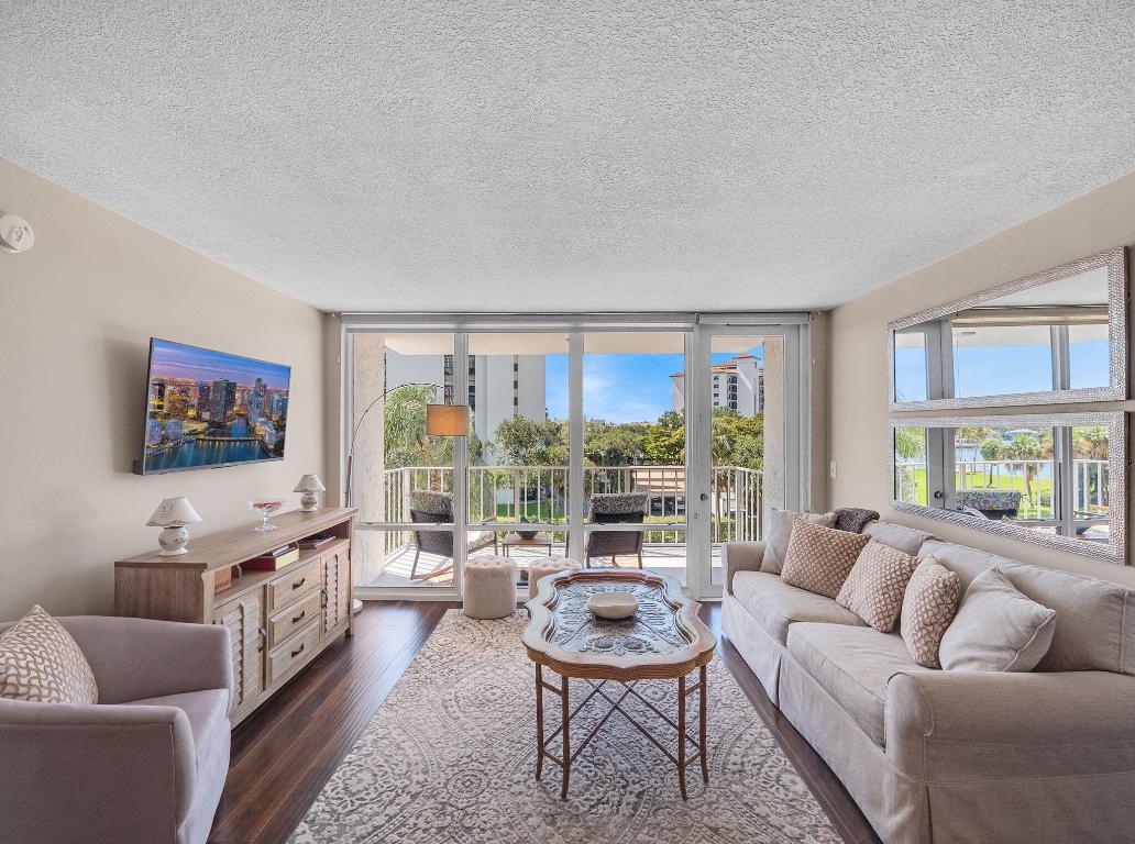 GEMINI CONDO - Residential