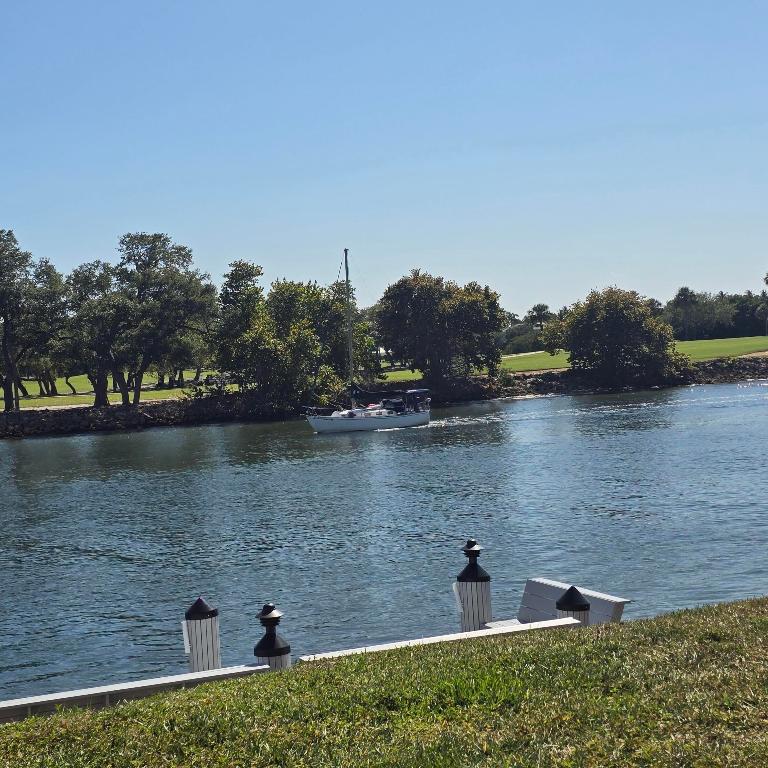 GEMINI CONDO - Residential