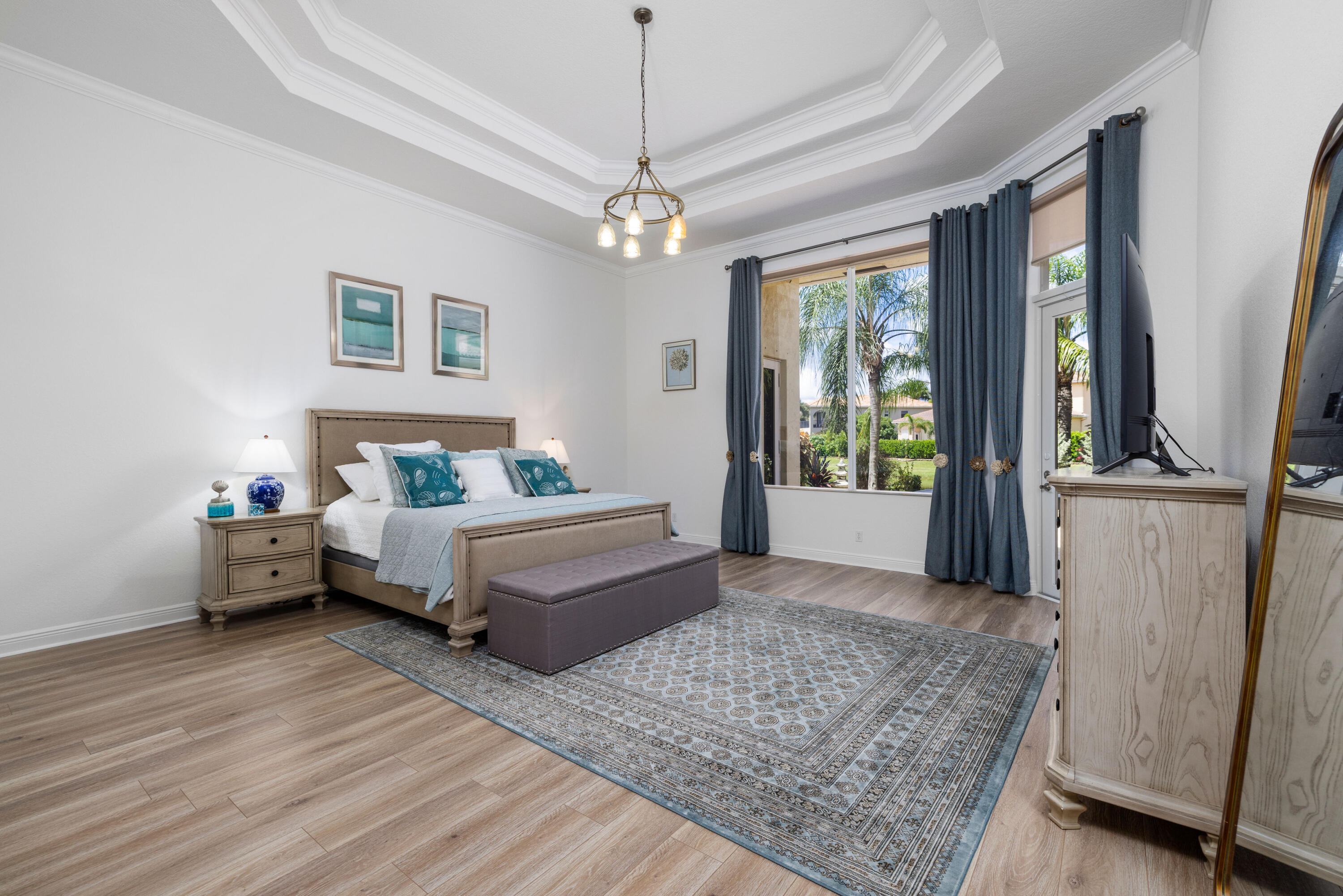 8605 Club Estates Way