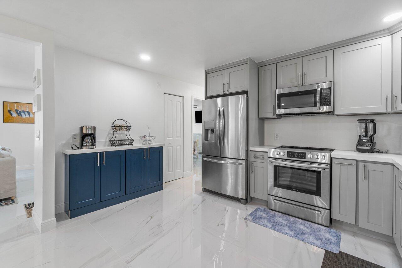 BELVEDERE PARK - Residential Lease