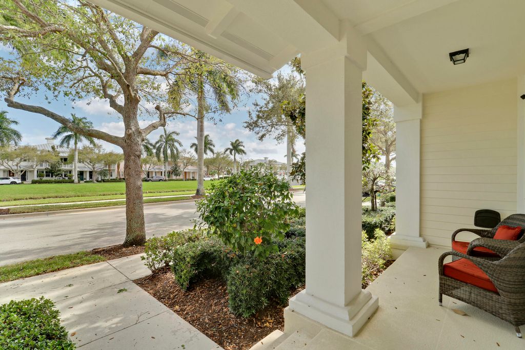Photo of 1323 N Jeaga Drive, Jupiter, FL 33458 (MLS # B26000169)