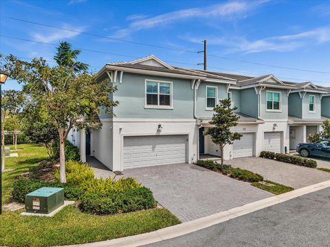 530 Parsons Way Deerfield Beach FL 33442