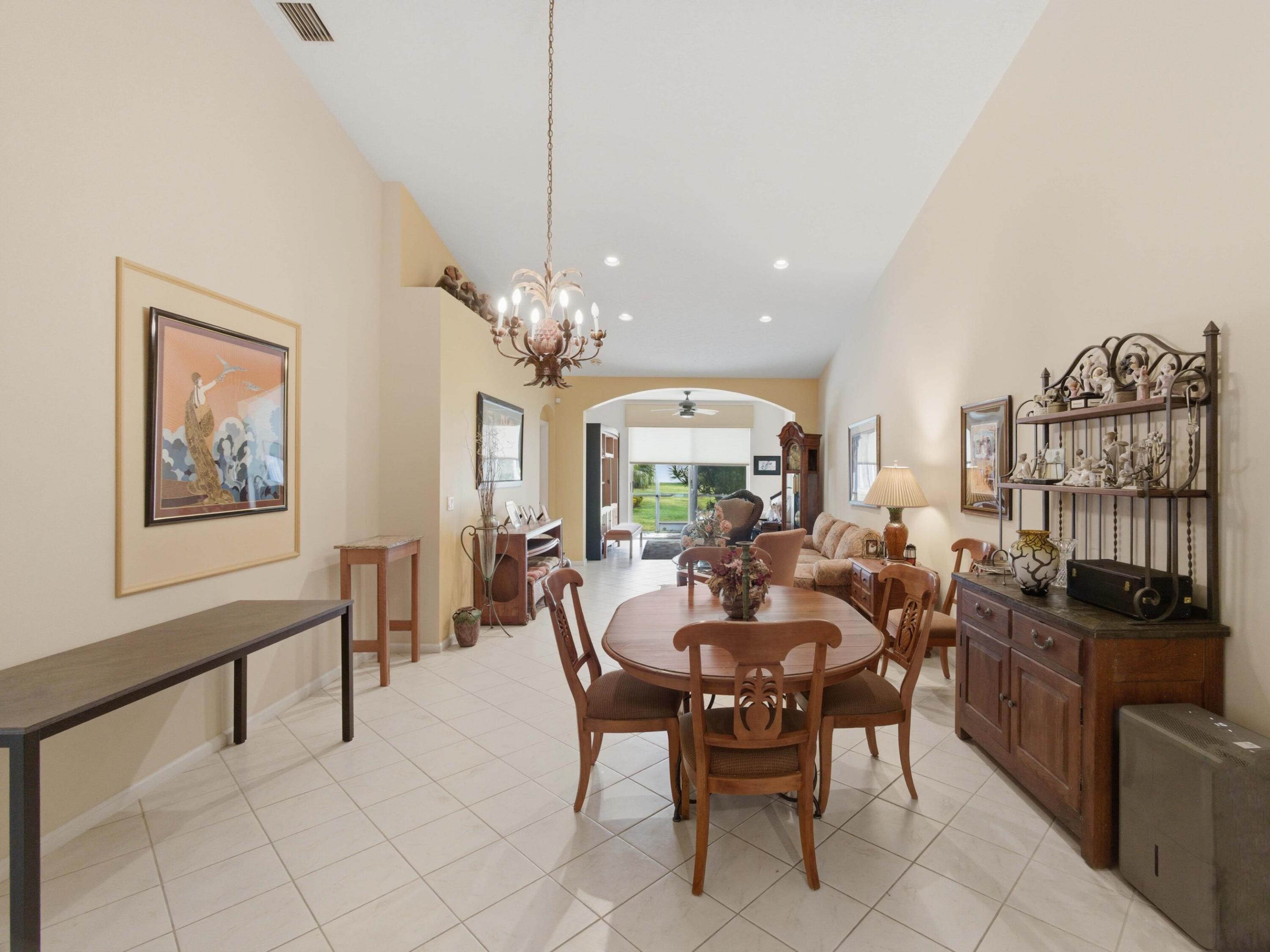 PALM ISLES WEST - Residential