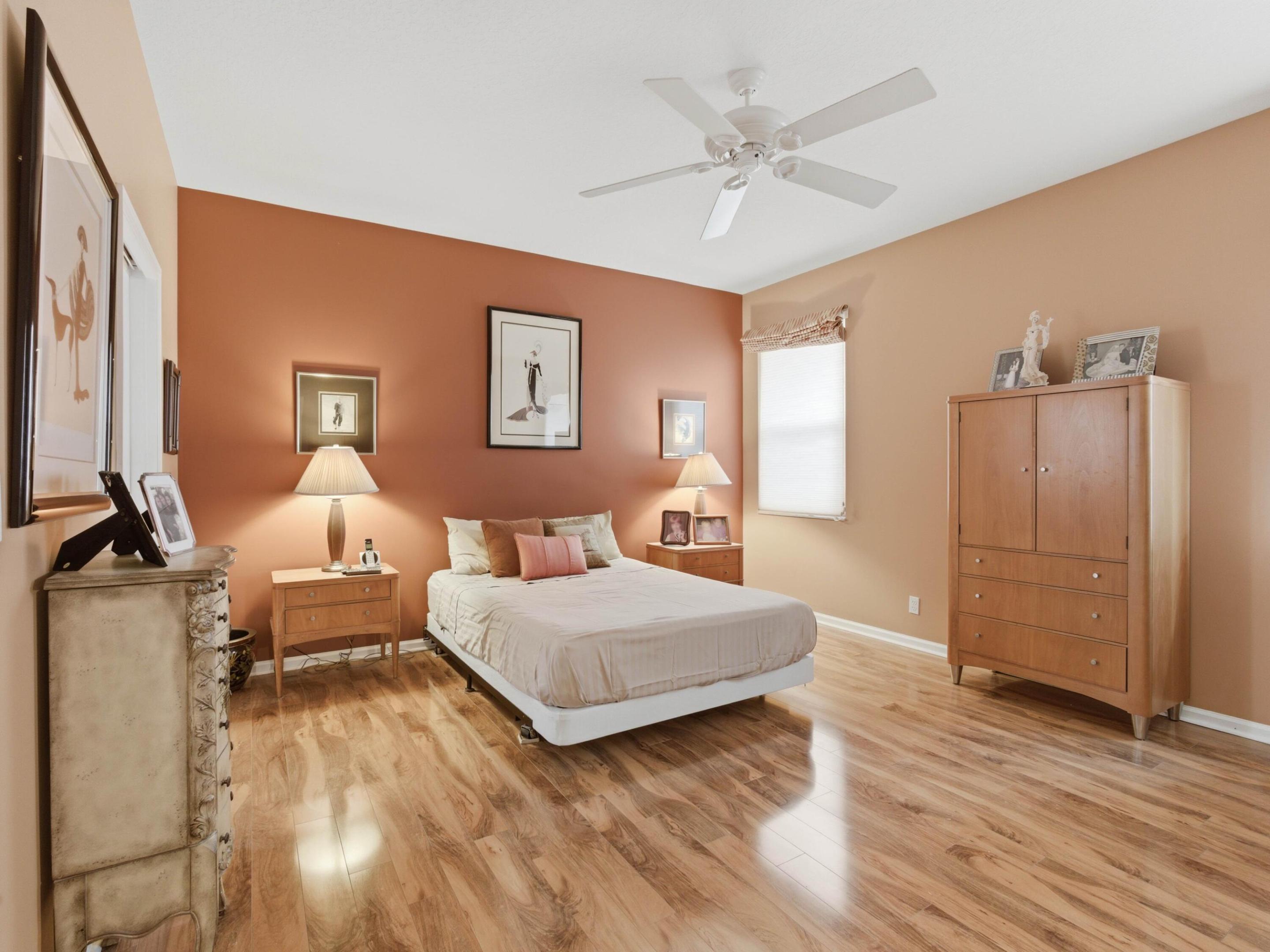 PALM ISLES WEST - Residential