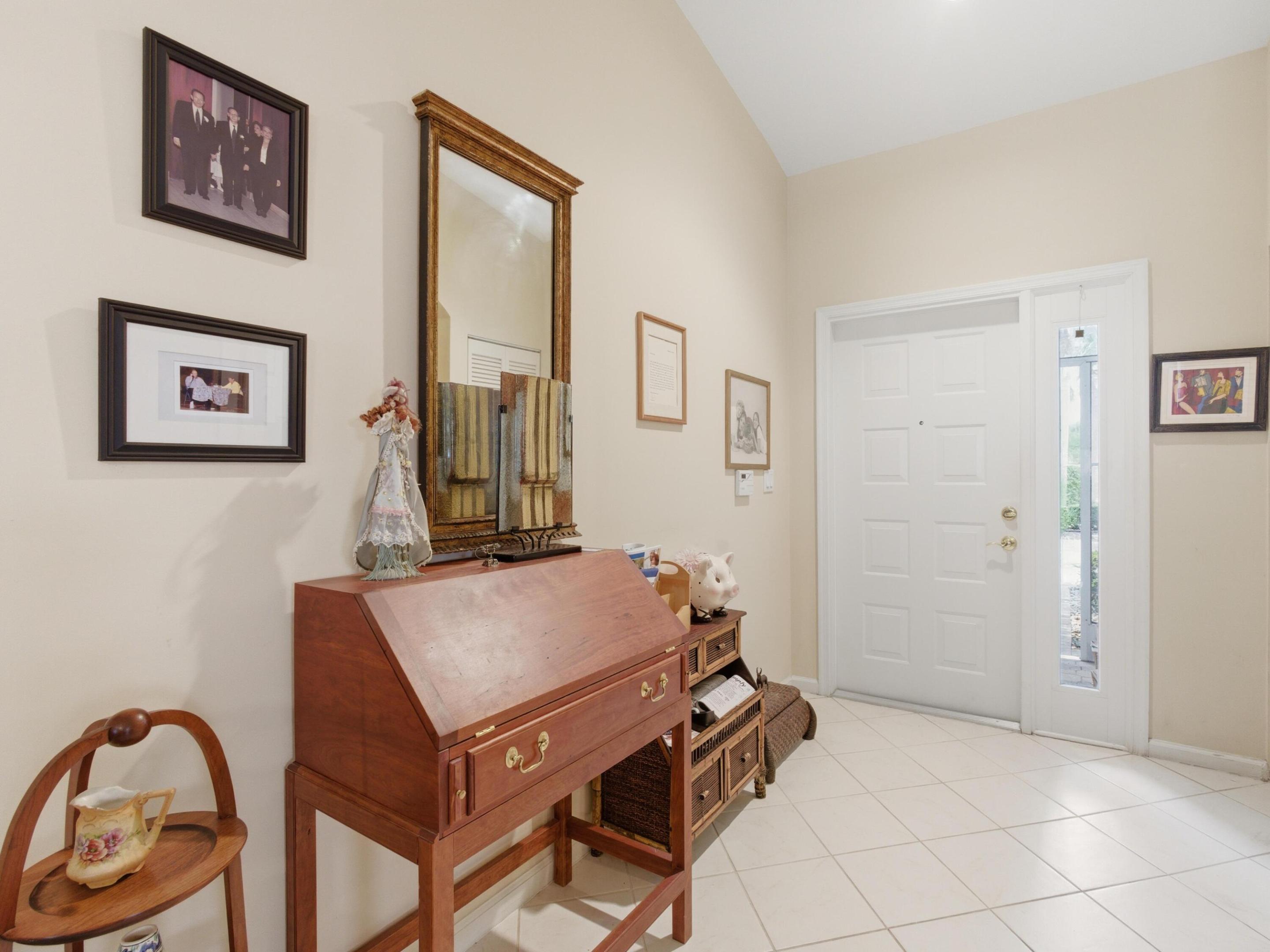 PALM ISLES WEST - Residential