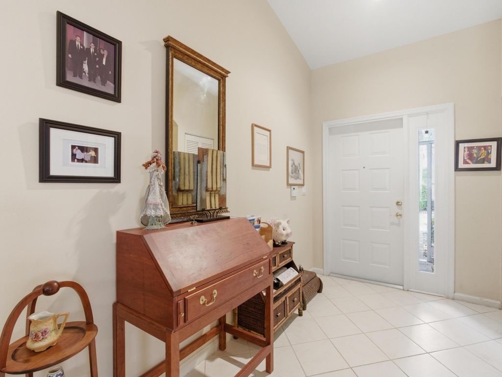 Photo of 9624 Crescent View Drive N, Boynton Beach, FL 33437 (MLS # B26007965)
