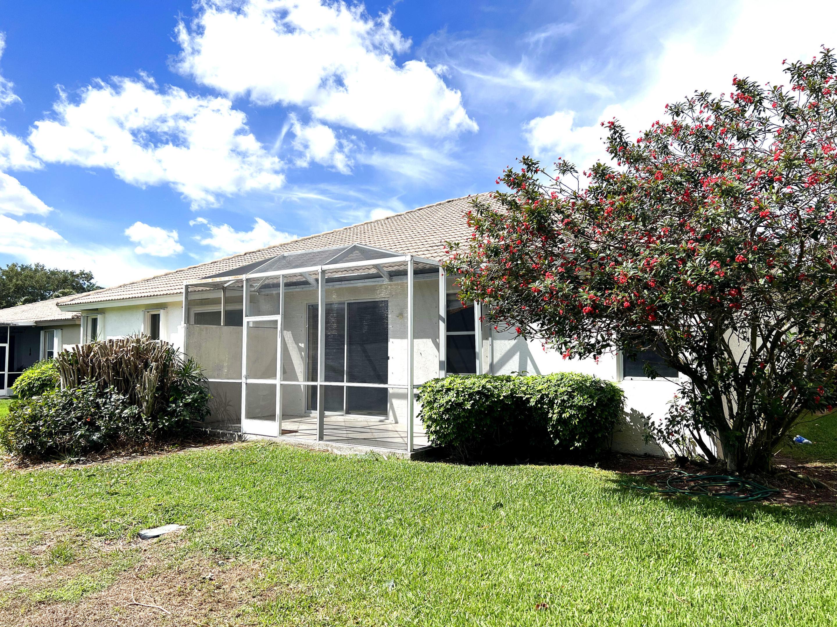 PALM ISLES WEST - Residential