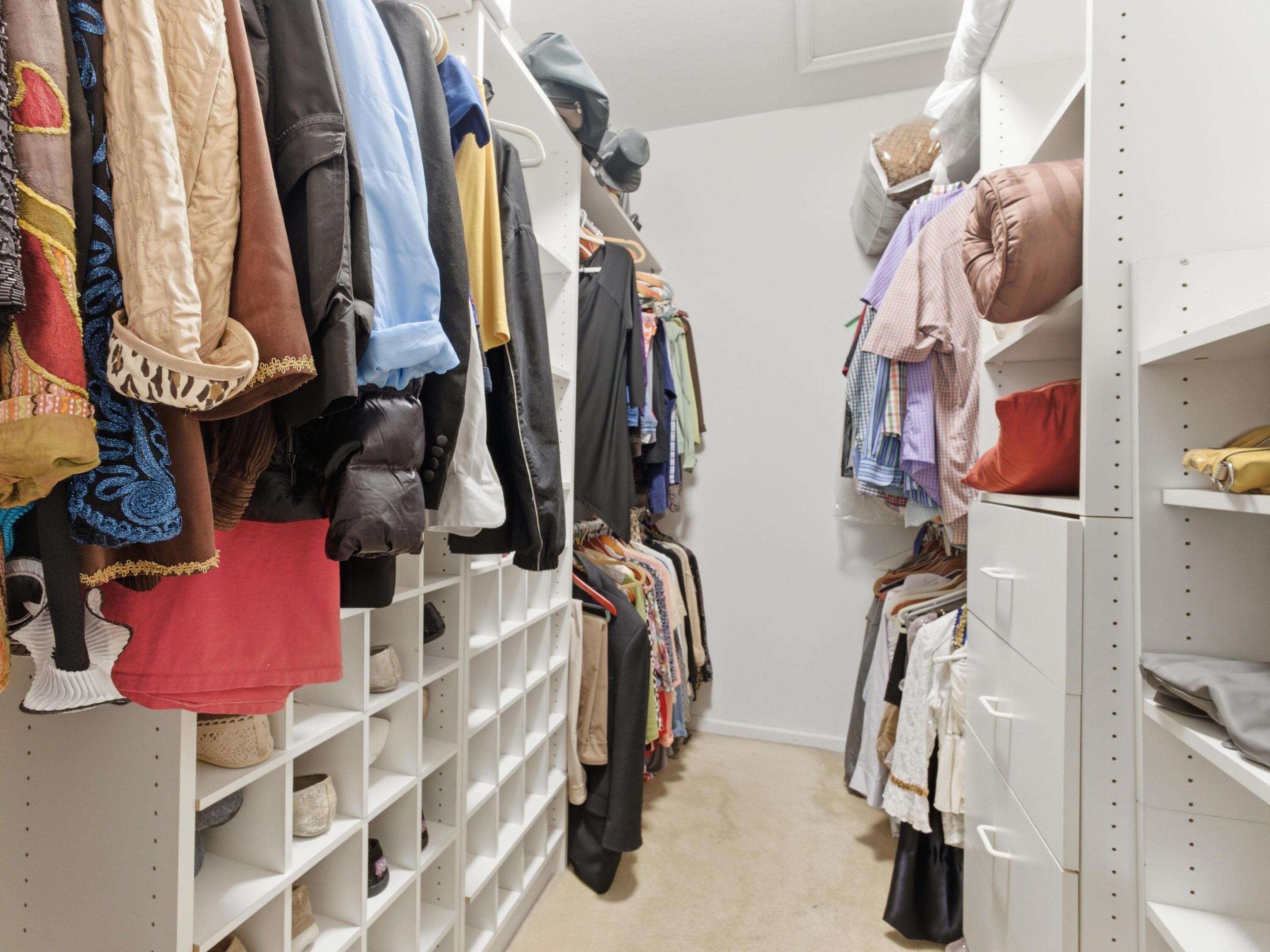 PALM ISLES WEST - Residential