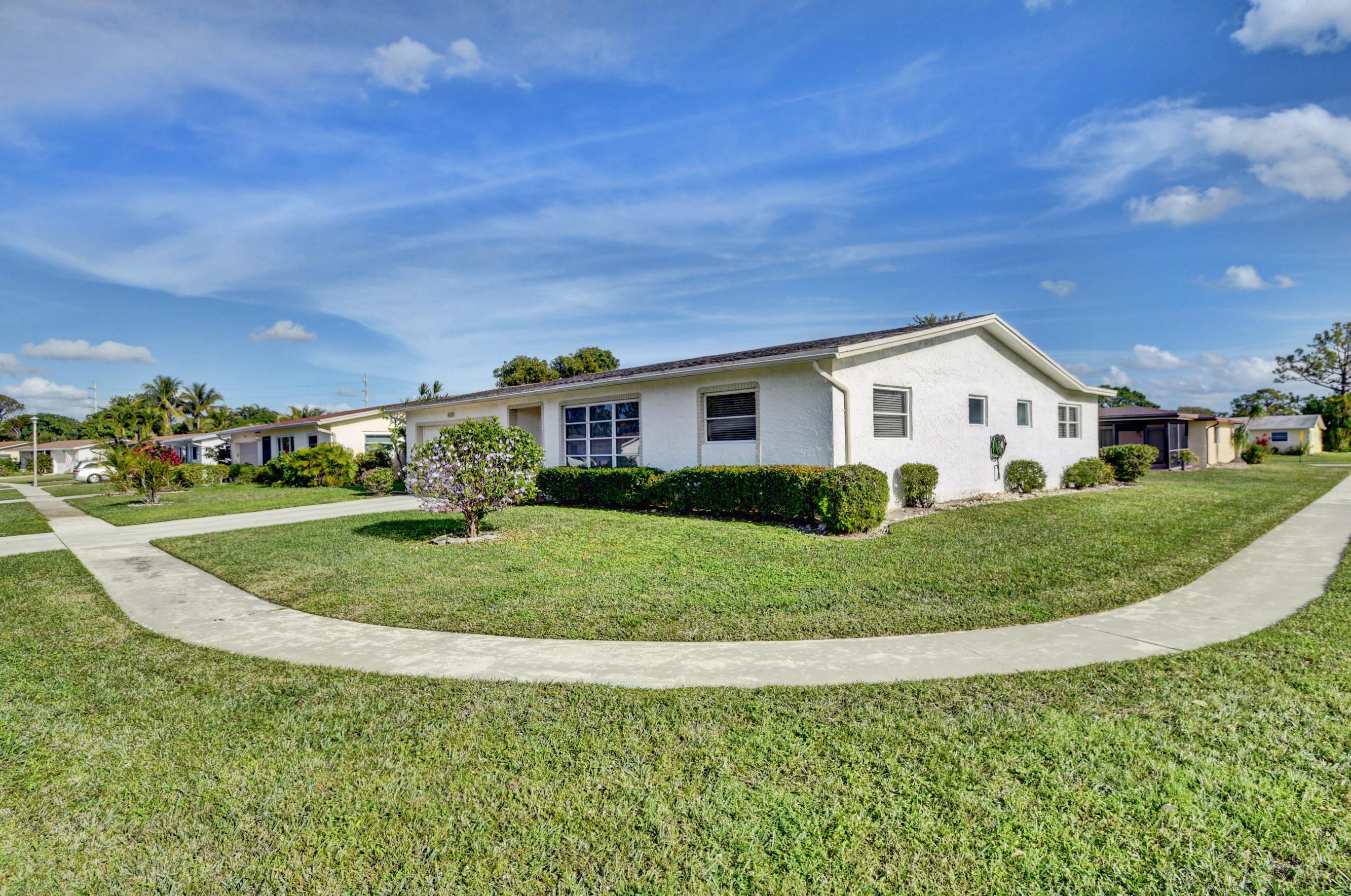 COCO WOOD LAKES SEC 1 - Residential