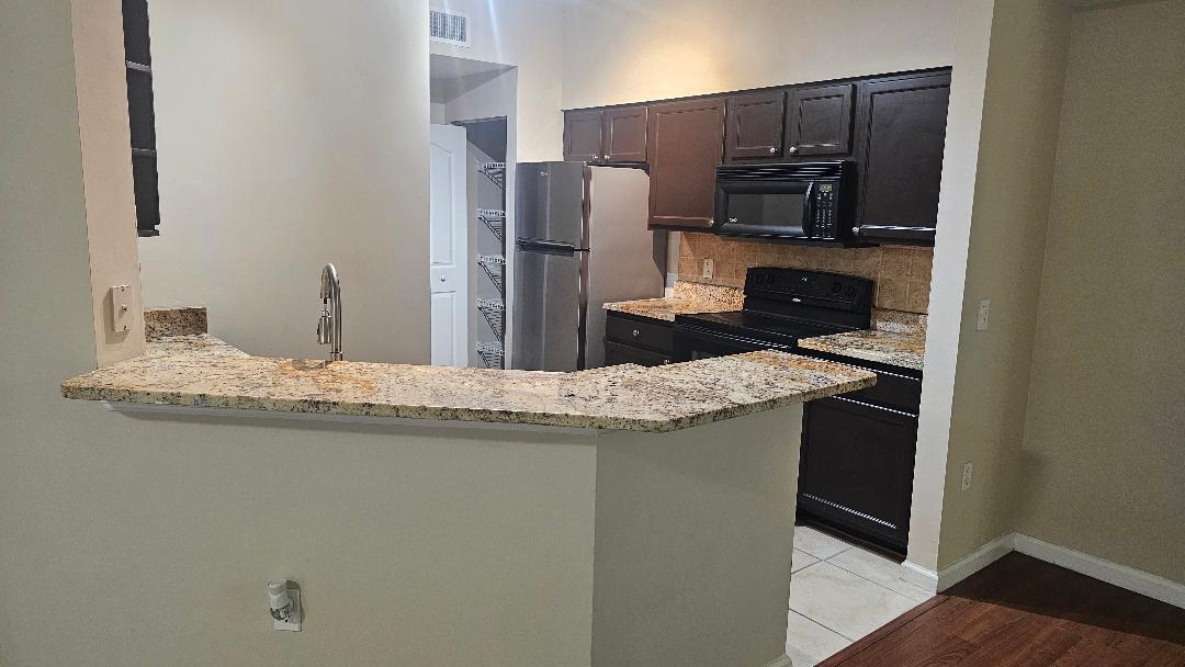 FIORE AT THE GARDENS CONDO - Residential Lease
