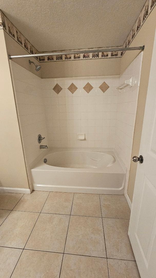 FIORE AT THE GARDENS CONDO - Residential Lease
