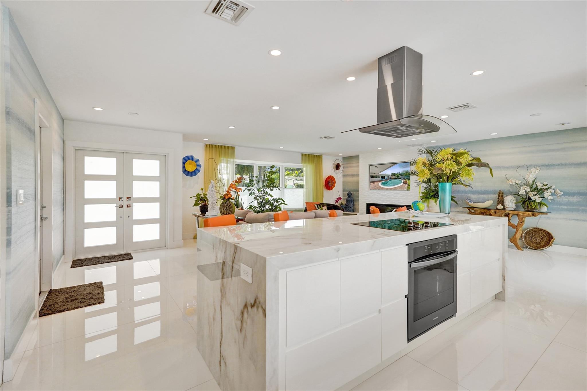 IMPERIAL POINT - Residential