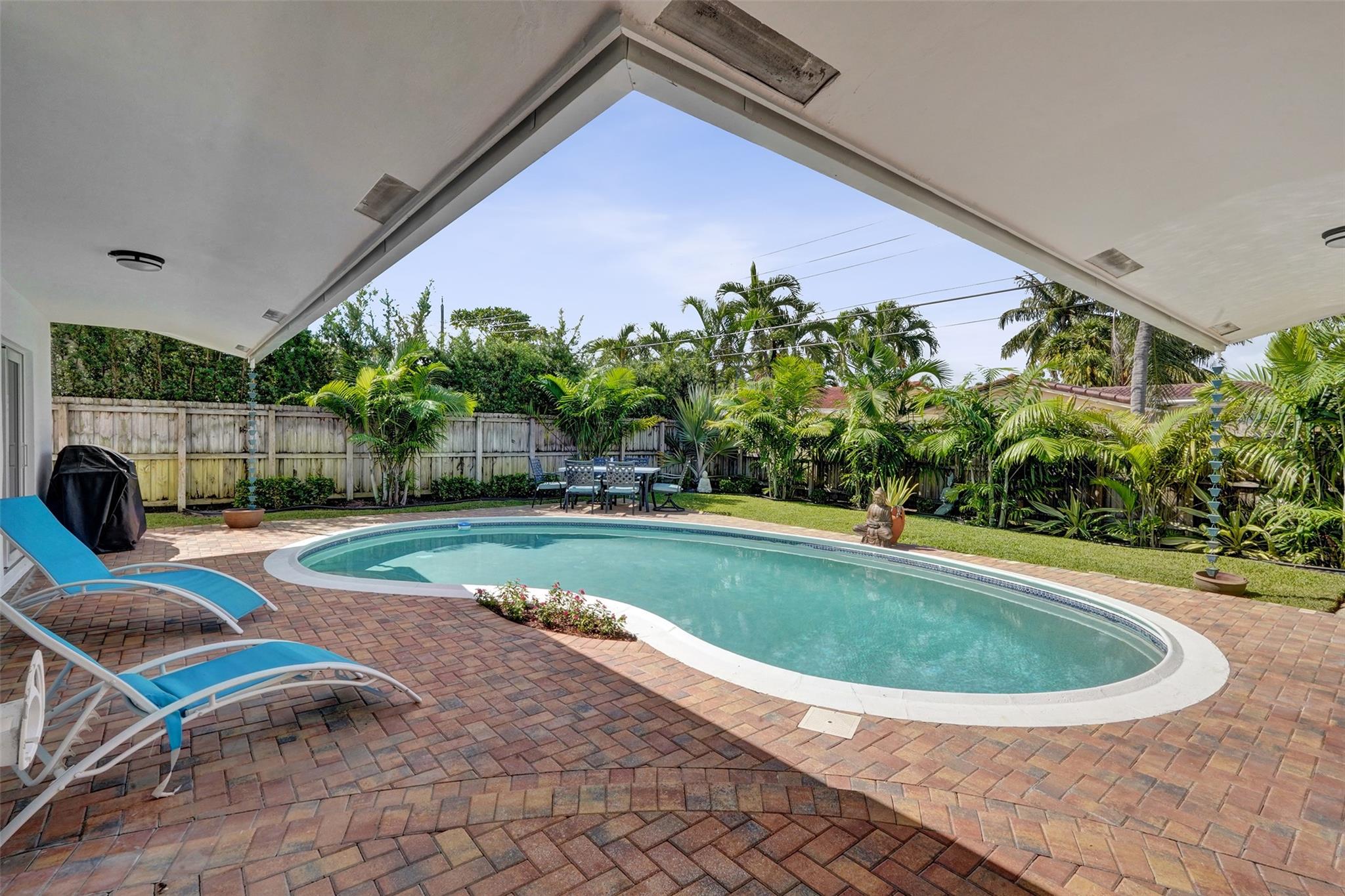 IMPERIAL POINT - Residential