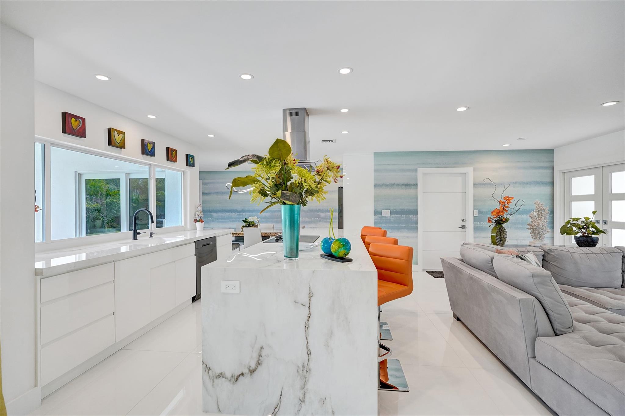 IMPERIAL POINT - Residential
