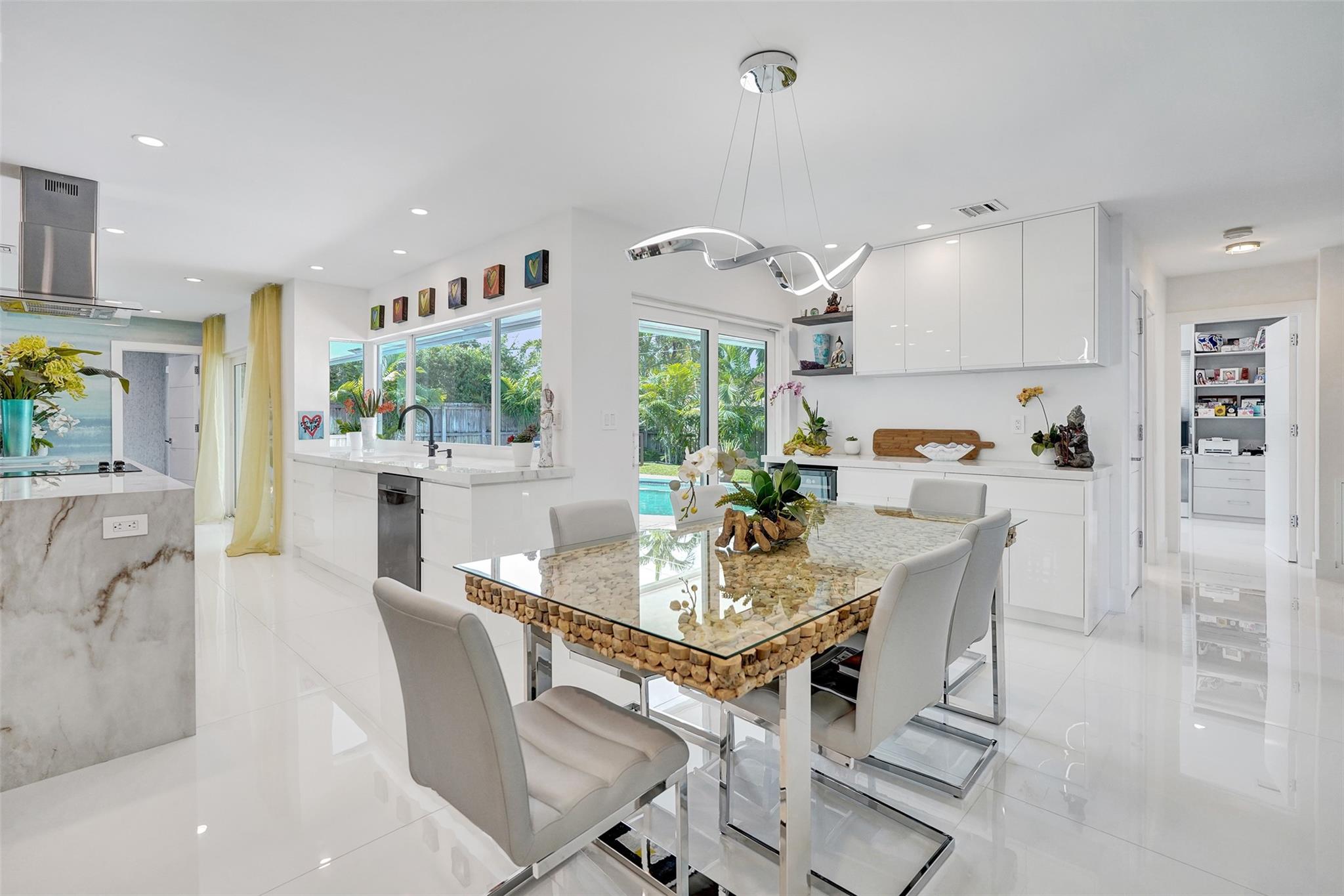 IMPERIAL POINT - Residential