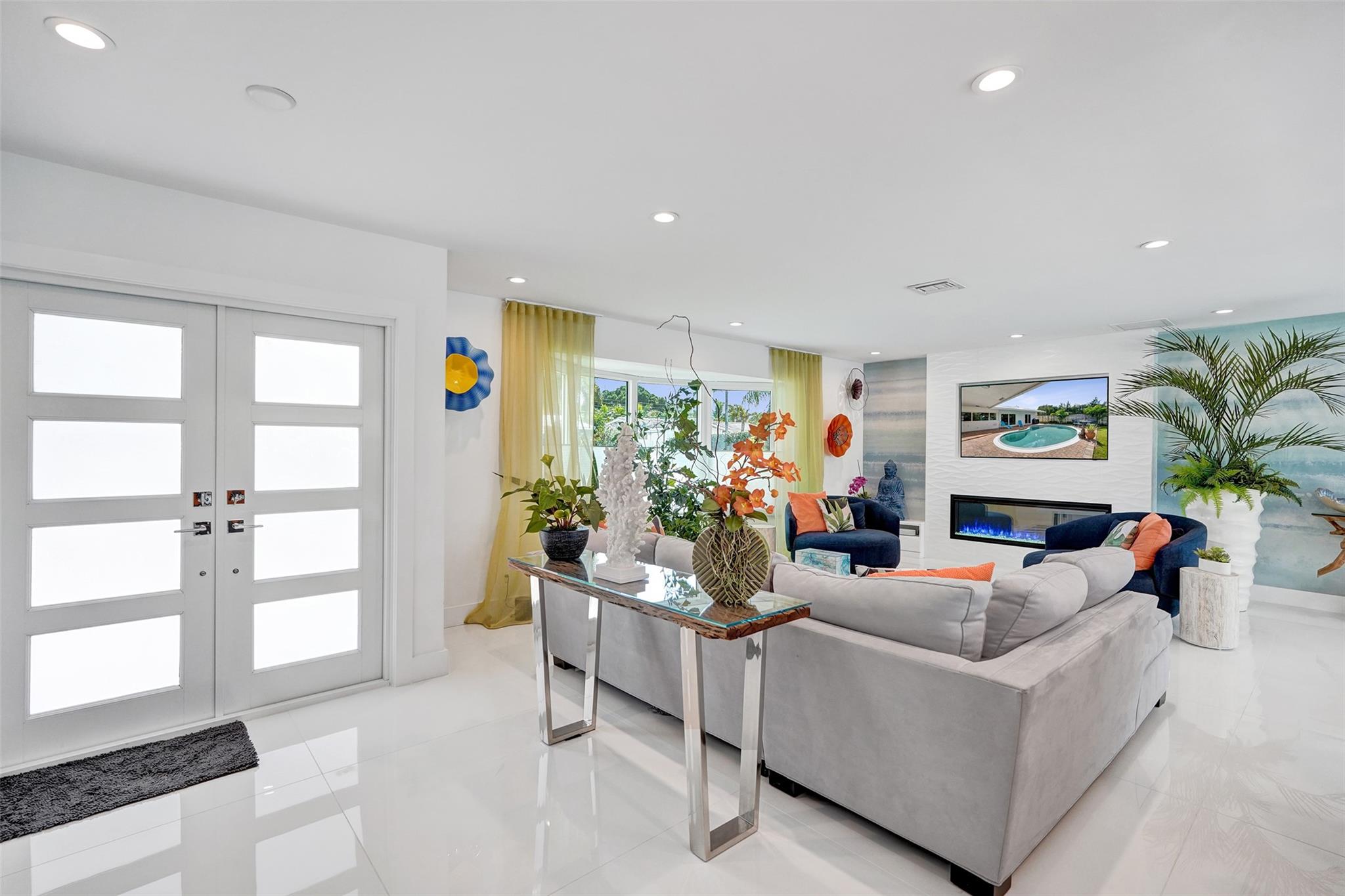 IMPERIAL POINT - Residential
