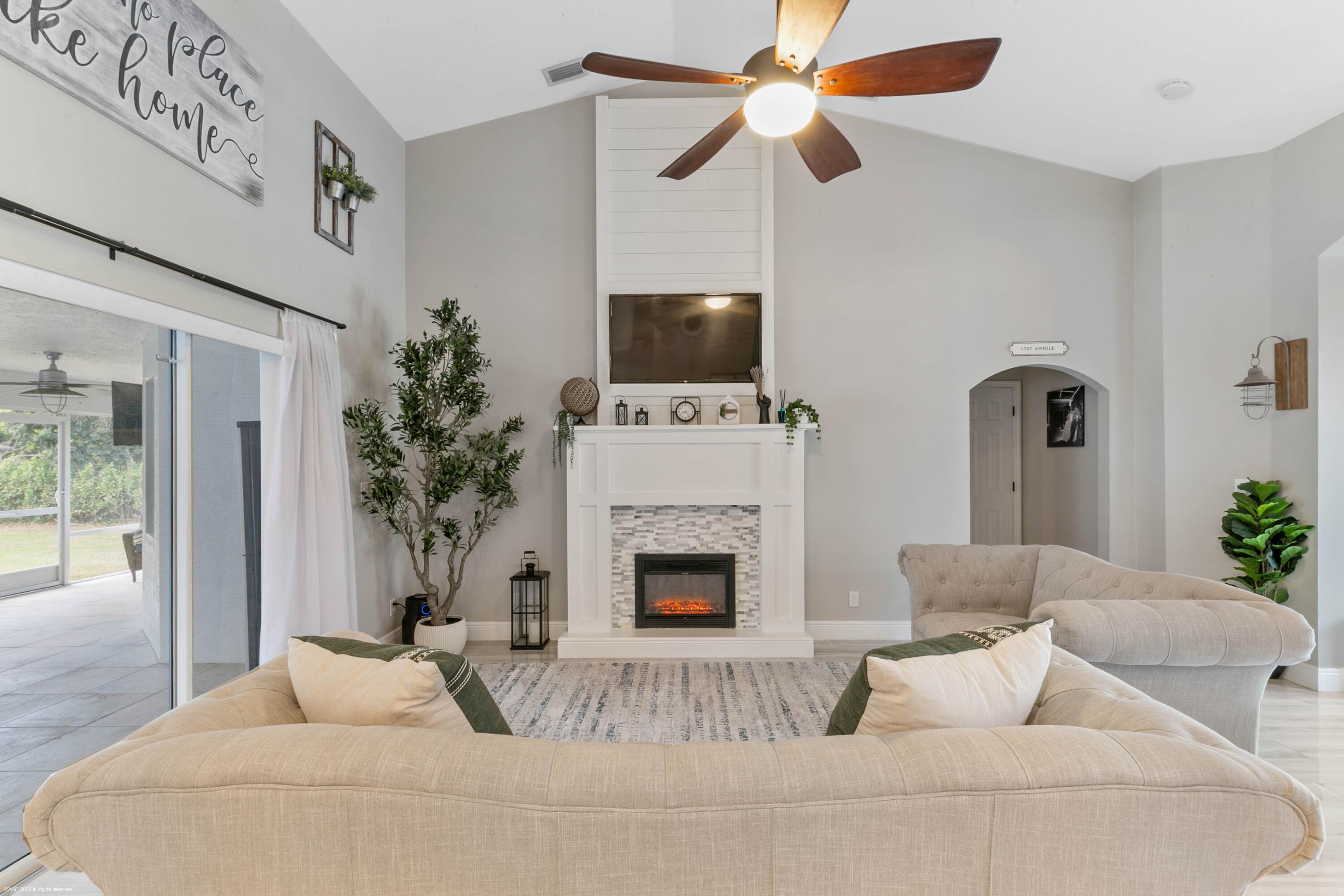 Loxahatchee - Residential