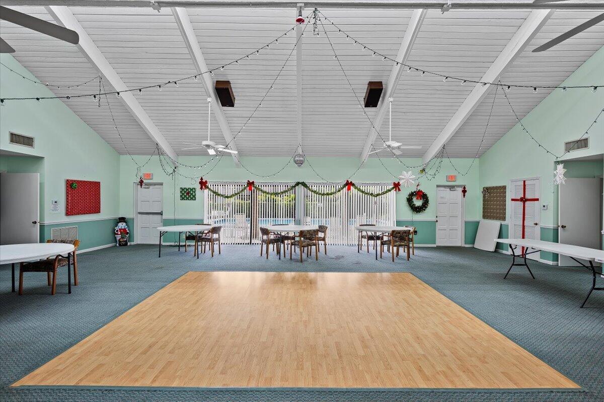 GREENTREE VILLAS CONDO - Residential